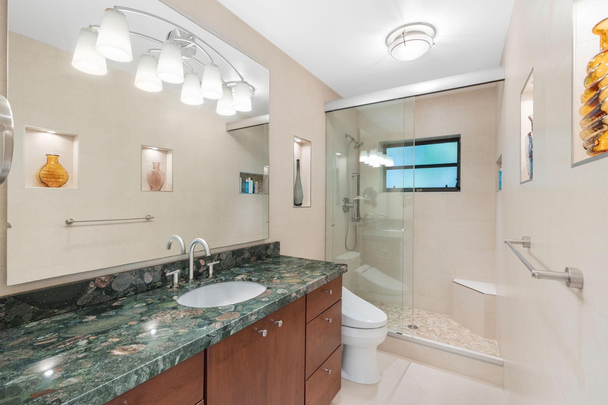 1624 Middle Riv Fort Lauderdale, FL 33305