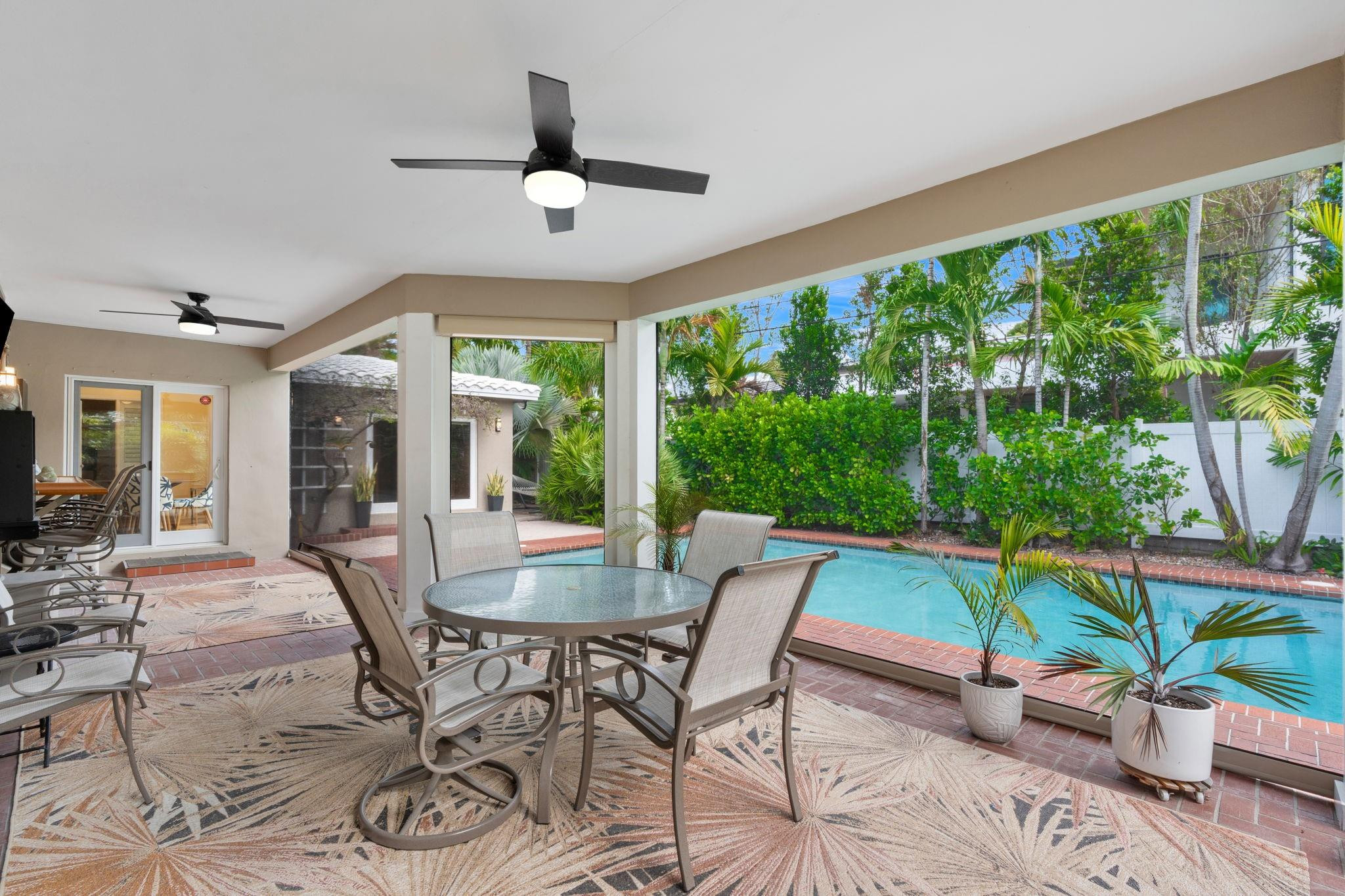 1624 Middle Riv Fort Lauderdale, FL 33305