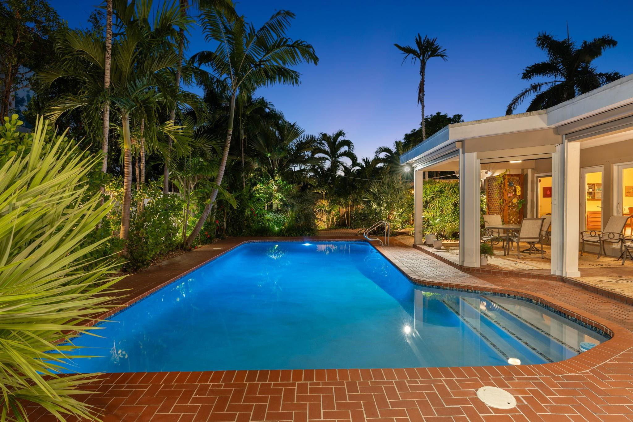 1624 Middle Riv Fort Lauderdale, FL 33305