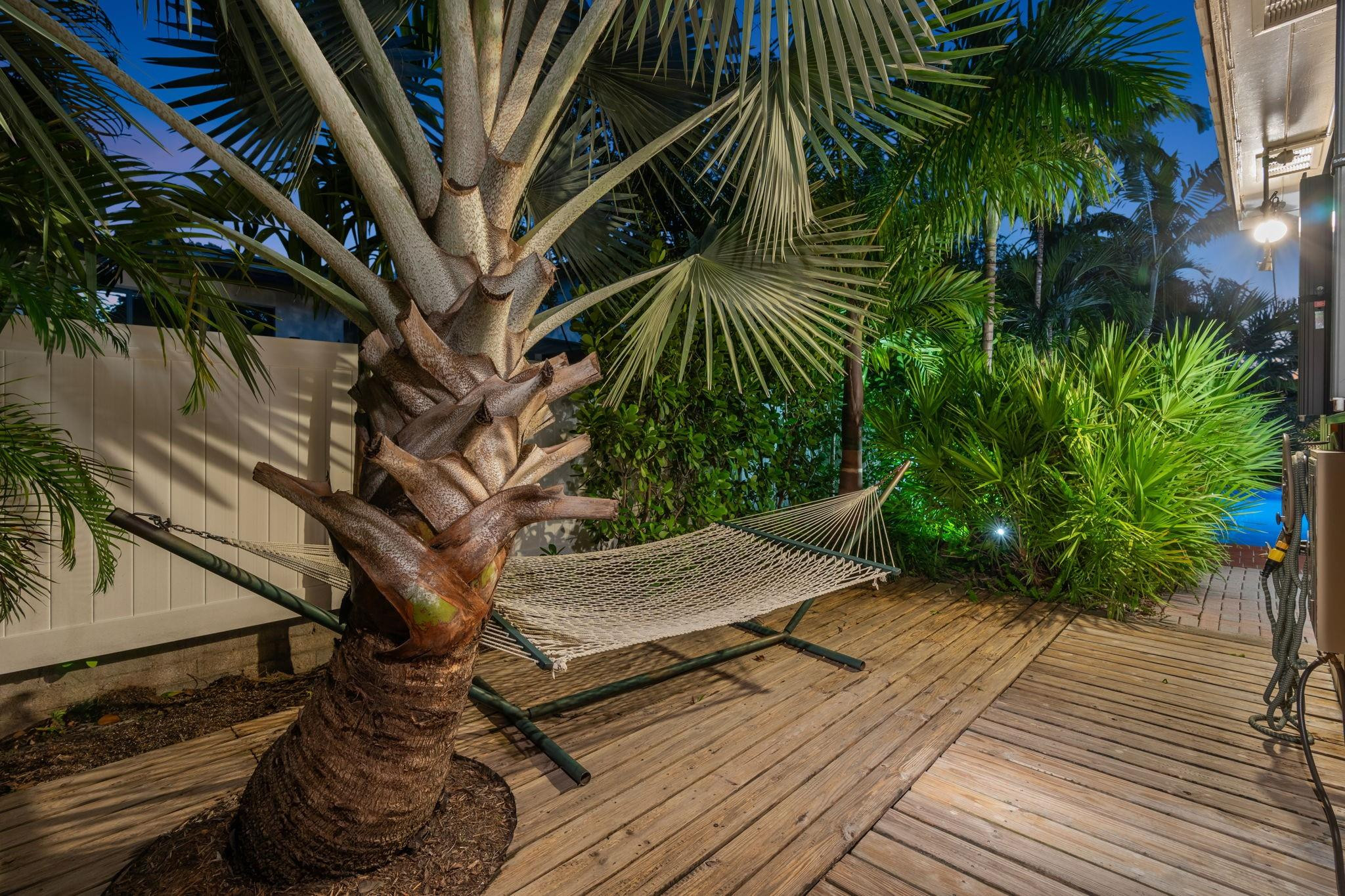 1624 Middle Riv Fort Lauderdale, FL 33305