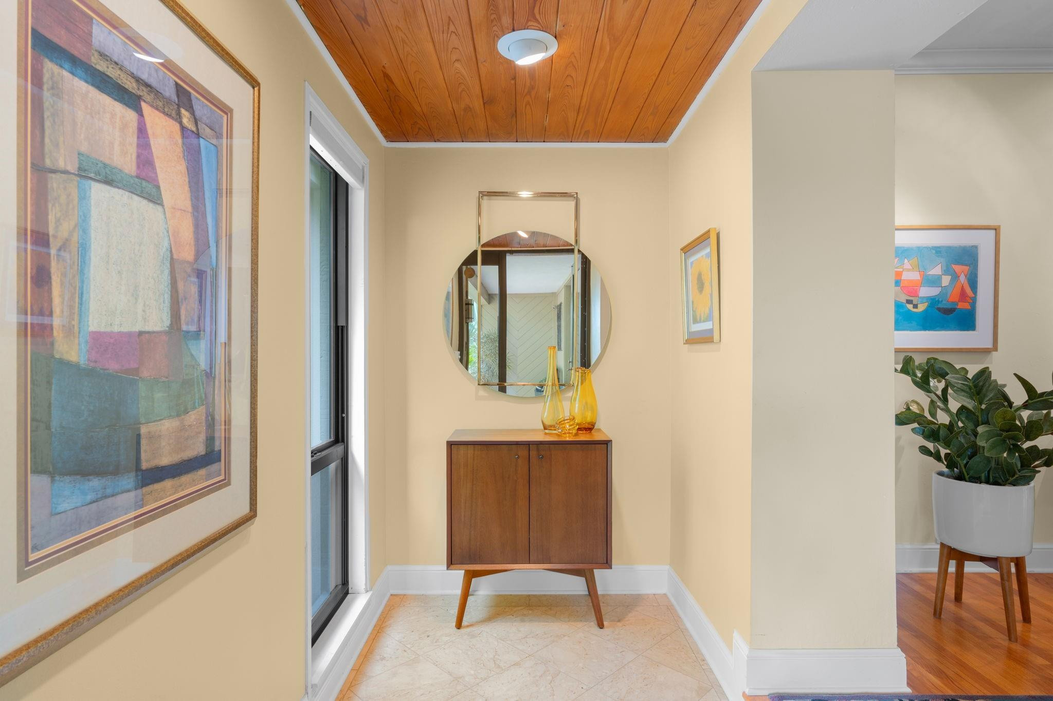 1624 Middle Riv Fort Lauderdale, FL 33305