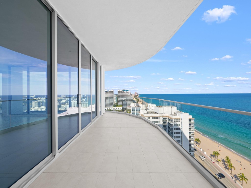 151 N Seabreeze #1904-E Fort Lauderdale, FL 33304