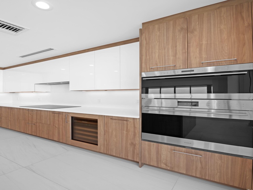 151 N Seabreeze #1904-E Fort Lauderdale, FL 33304