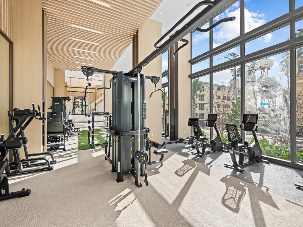 151 N Seabreeze #1904-E Fort Lauderdale, FL 33304