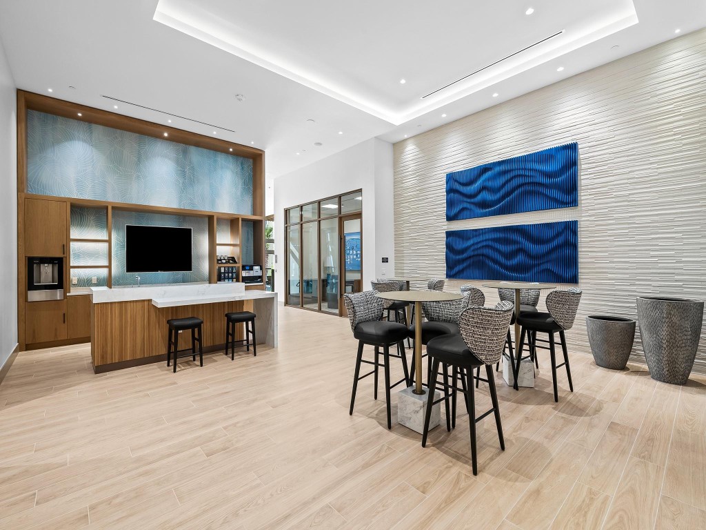 151 N Seabreeze #1904-E Fort Lauderdale, FL 33304