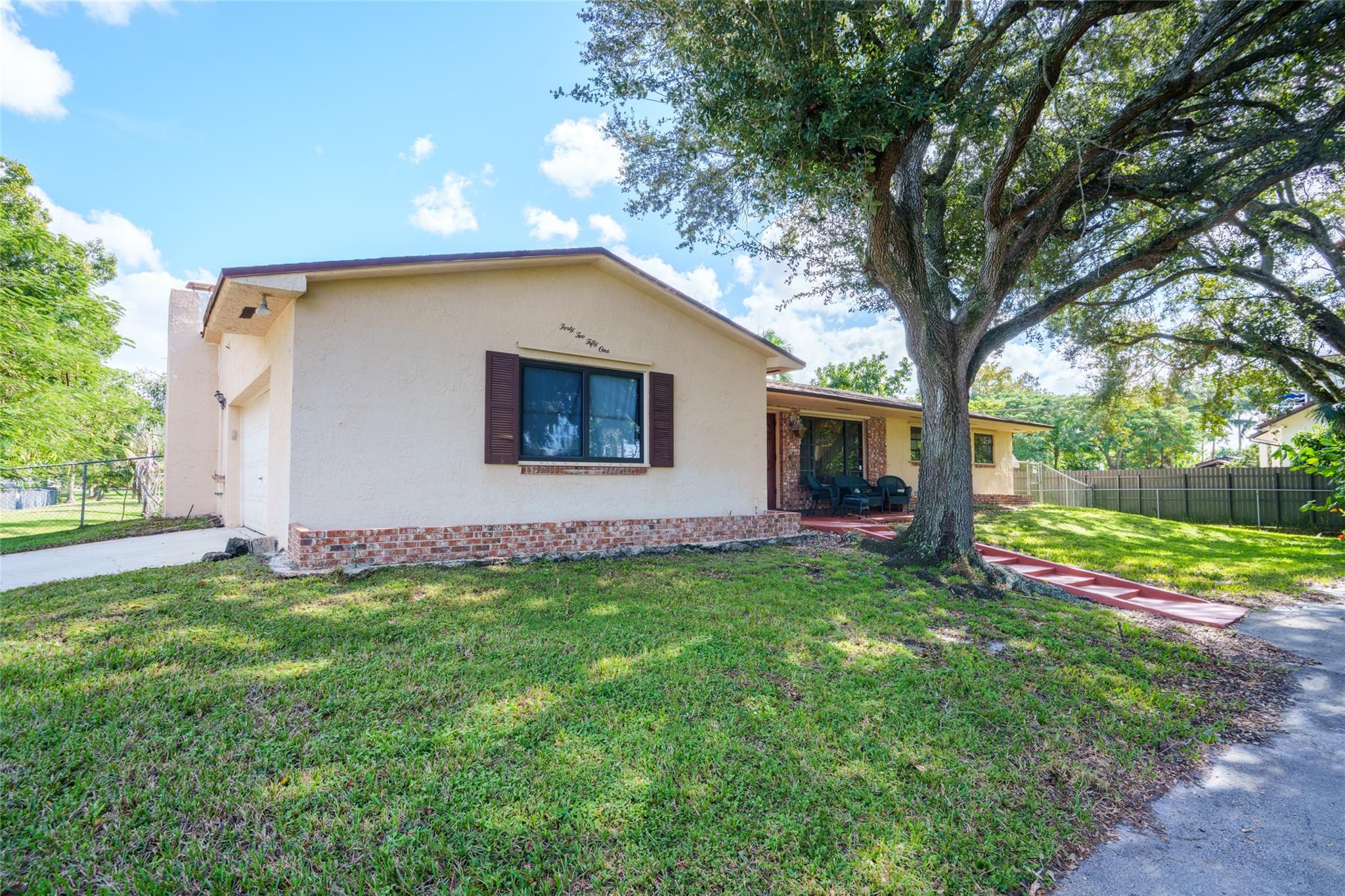 4251 SW 143rd Ave Miramar, FL 33027