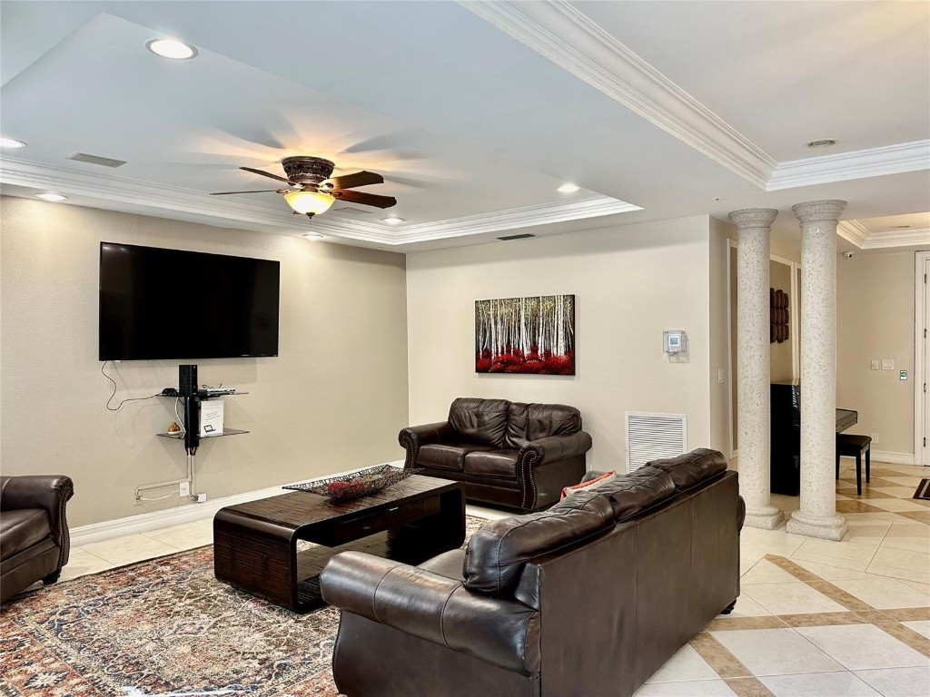 533 NE 3rd #401 Fort Lauderdale, FL 33301