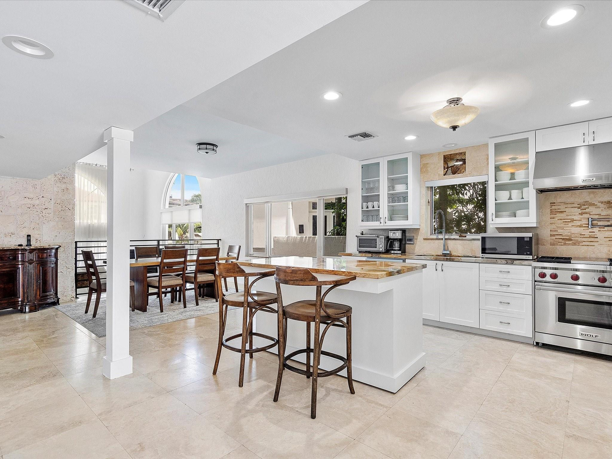 1421 Ponce De Leon Fort Lauderdale, FL 33316