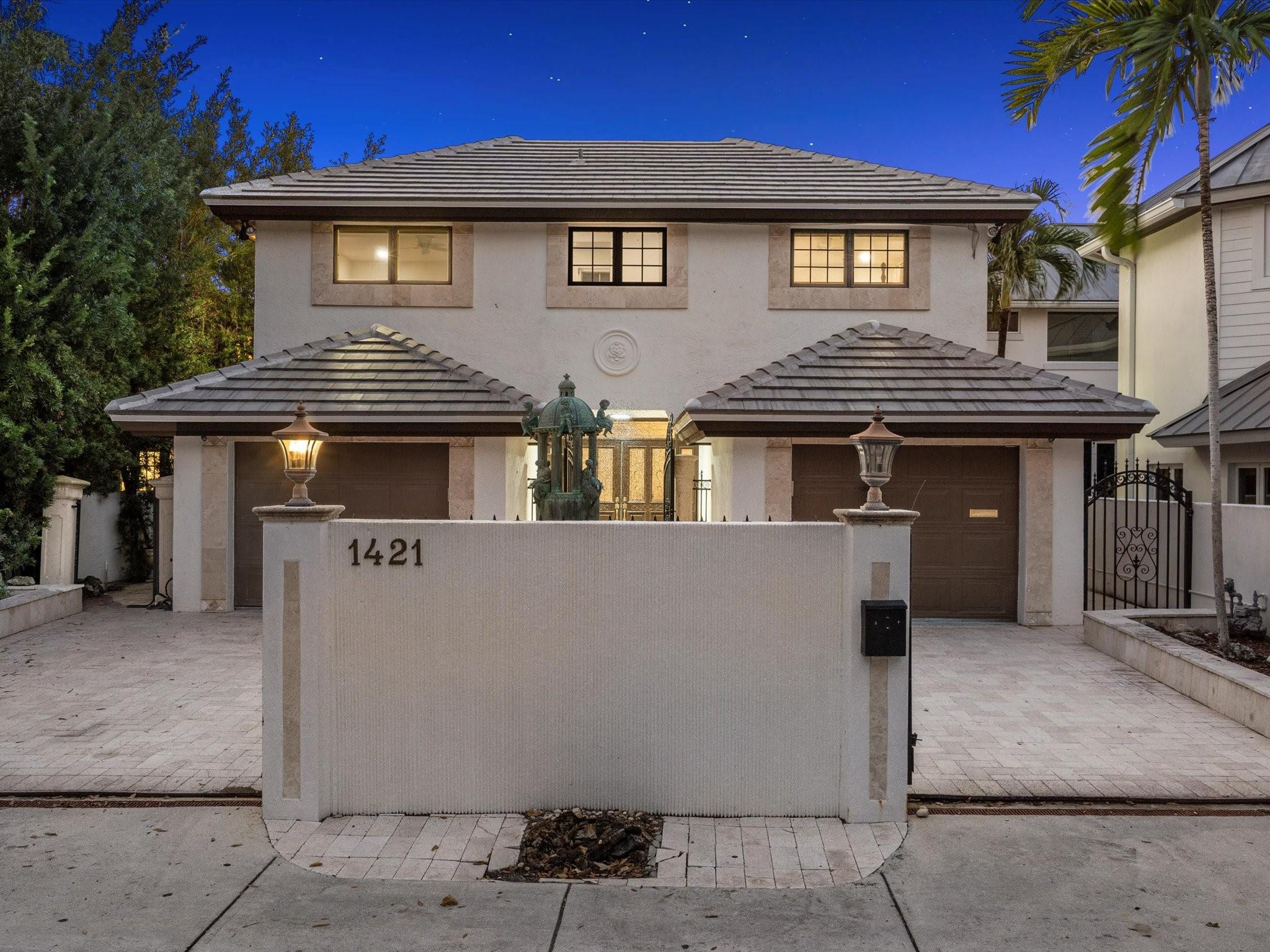 1421 Ponce De Leon Fort Lauderdale, FL 33316