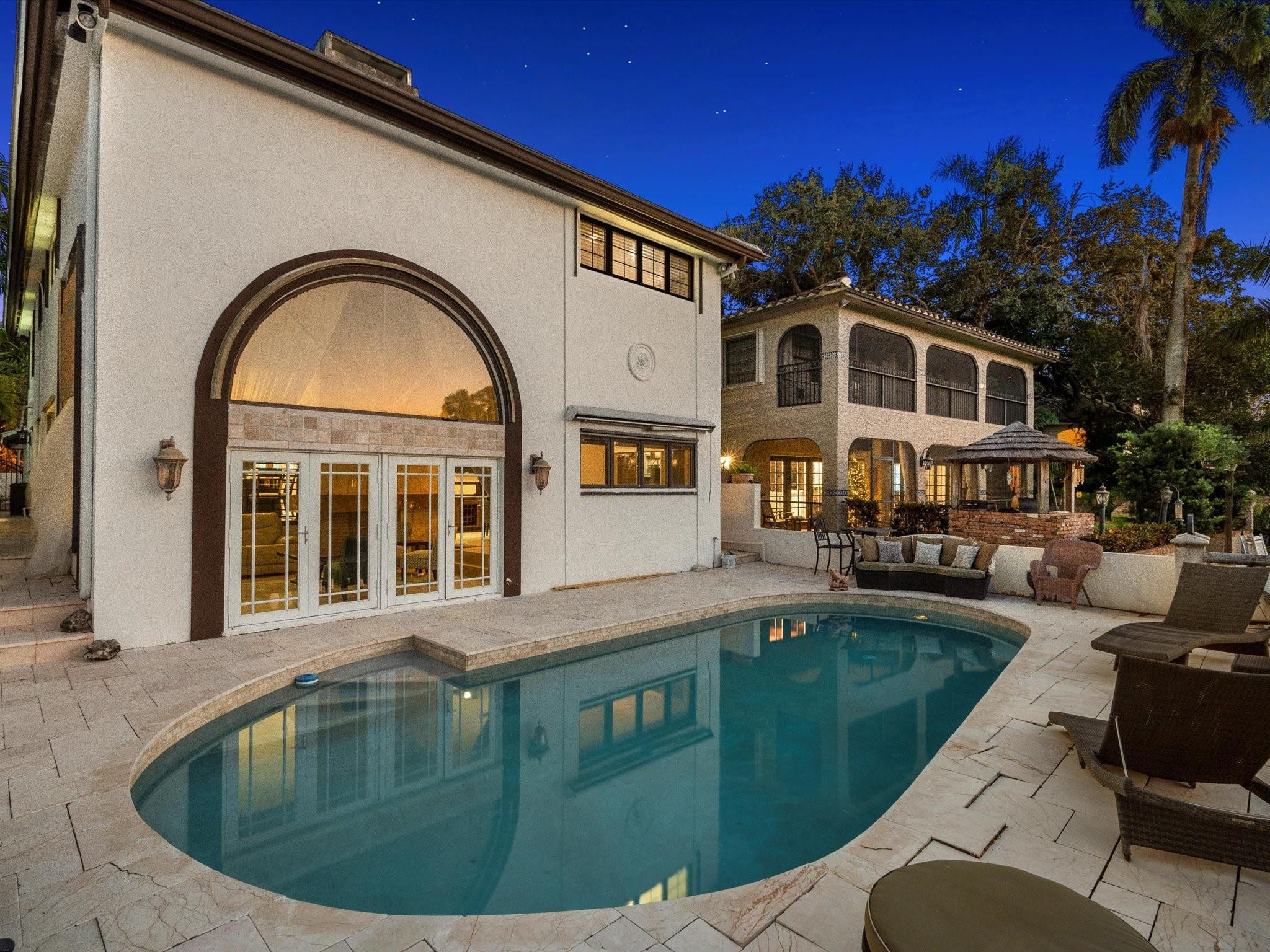 1421 Ponce De Leon Fort Lauderdale, FL 33316