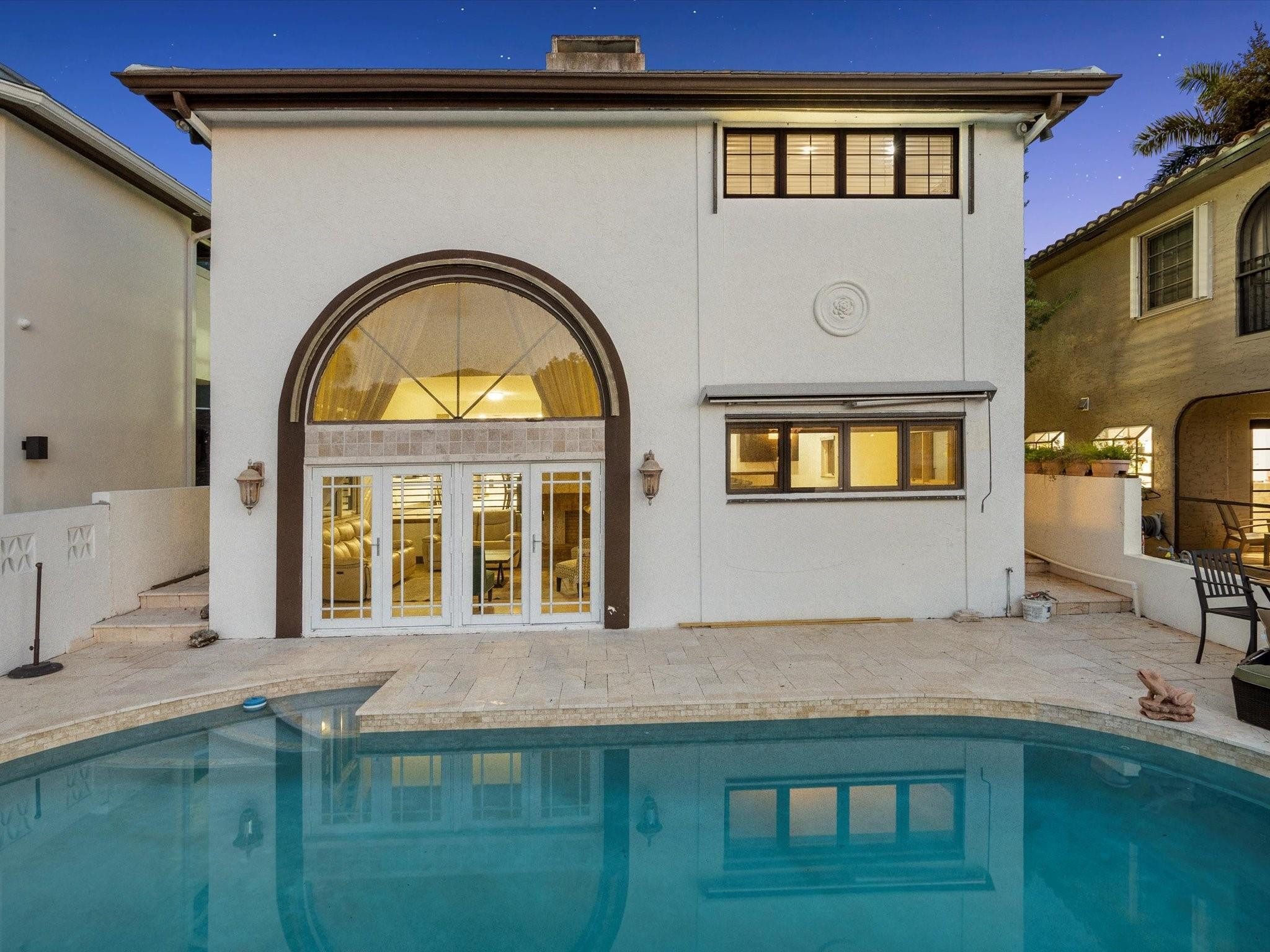 1421 Ponce De Leon Fort Lauderdale, FL 33316