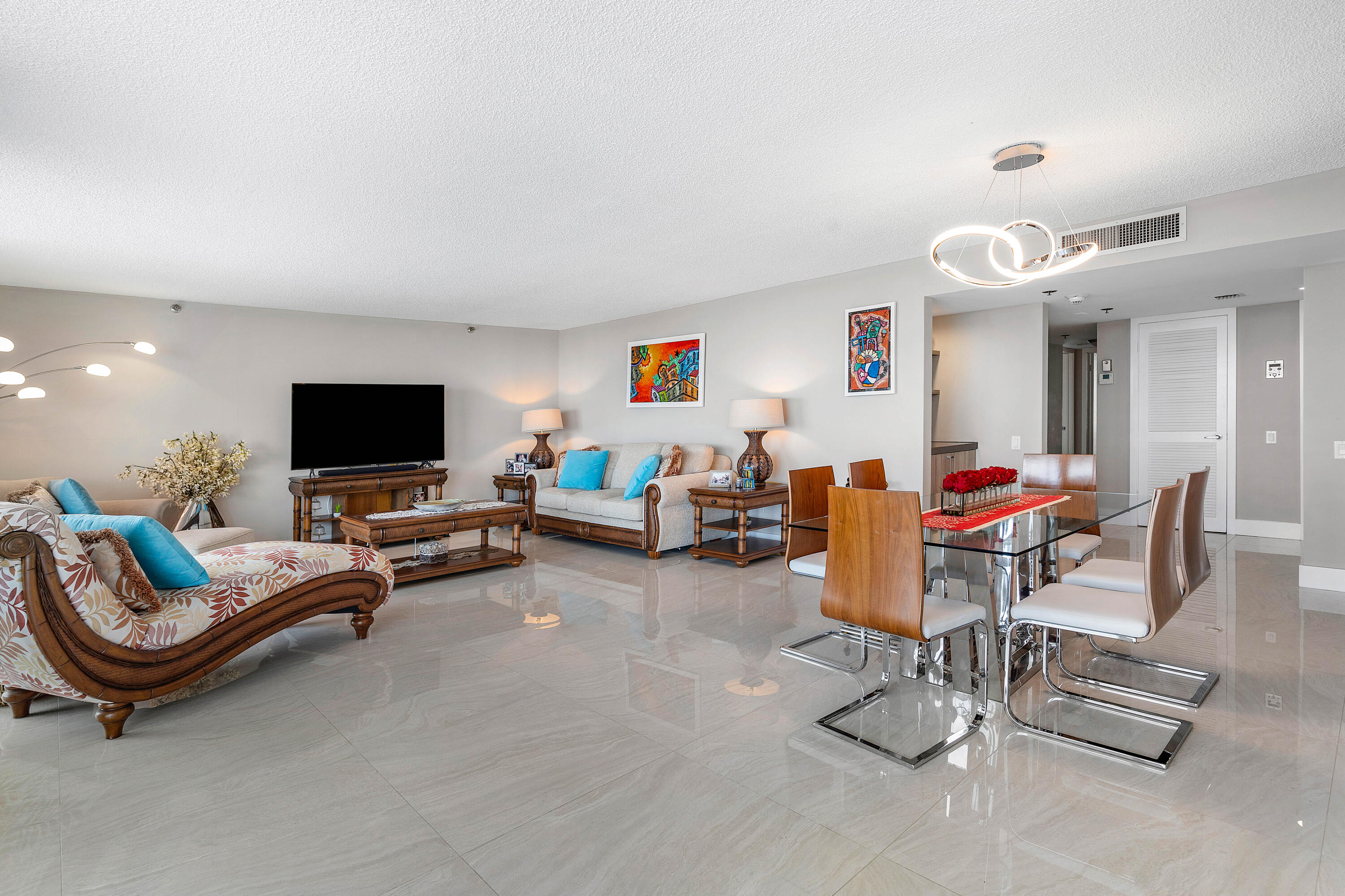 250 S Ocean #7e Boca Raton, FL 33432