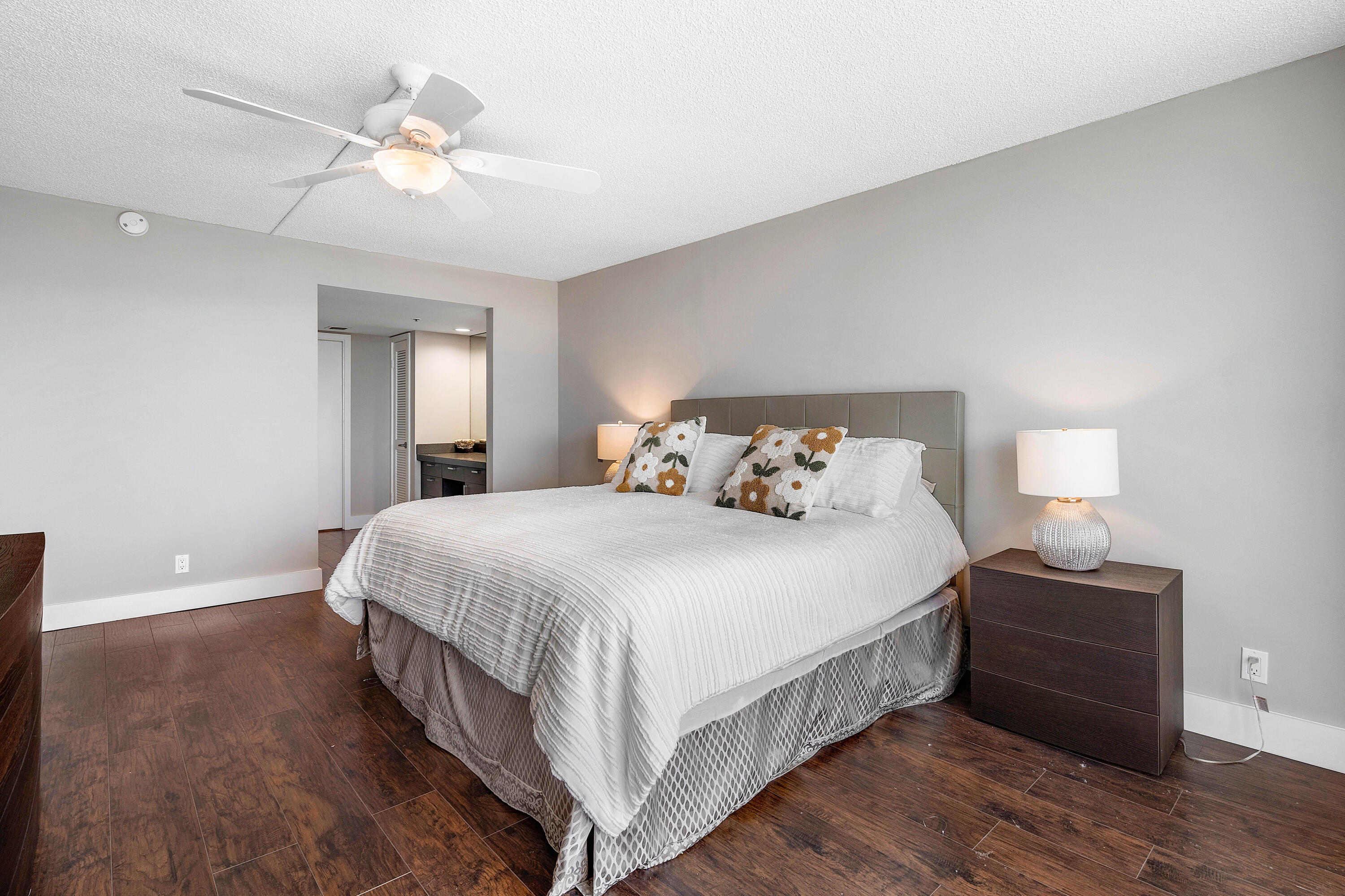 250 S Ocean #7e Boca Raton, FL 33432