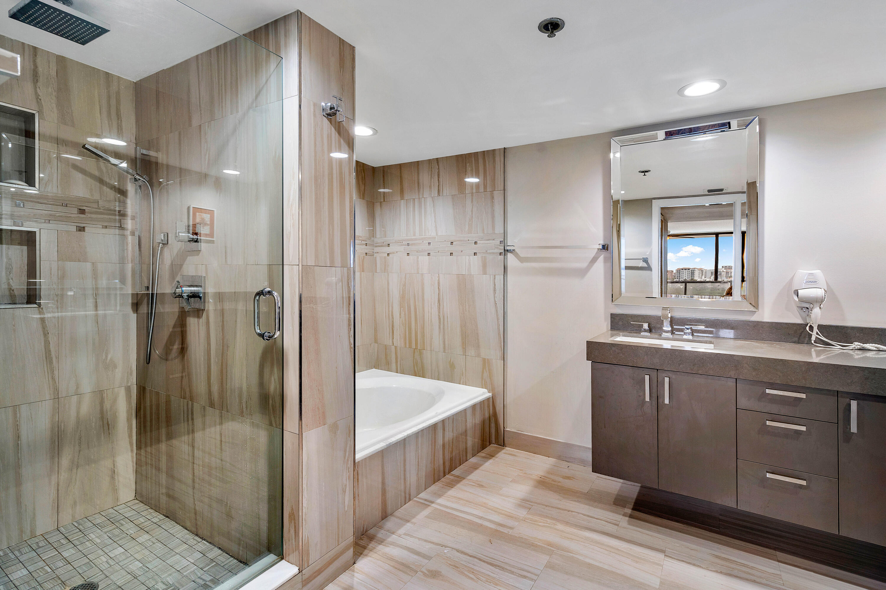 250 S Ocean #7e Boca Raton, FL 33432