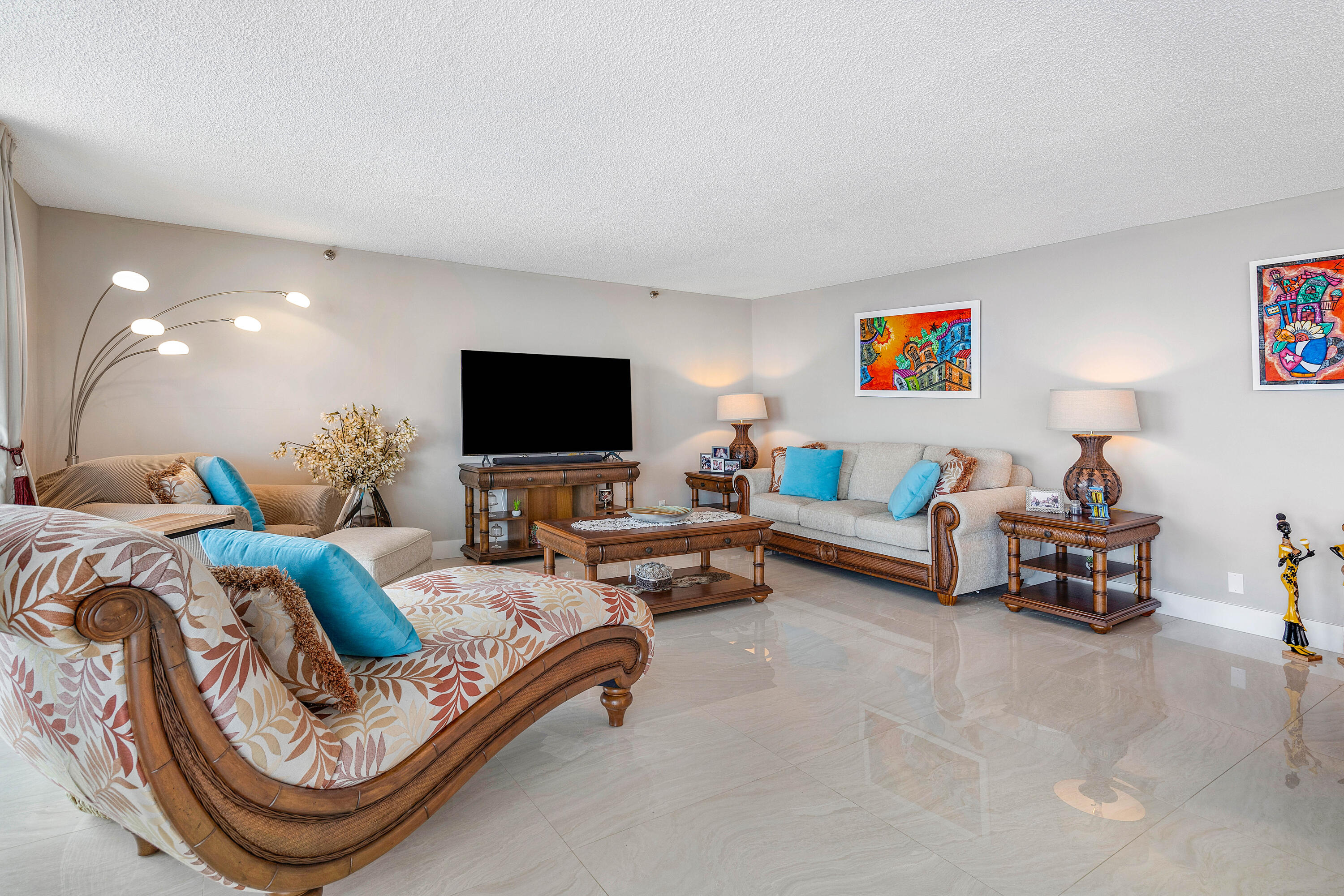 250 S Ocean #7e Boca Raton, FL 33432