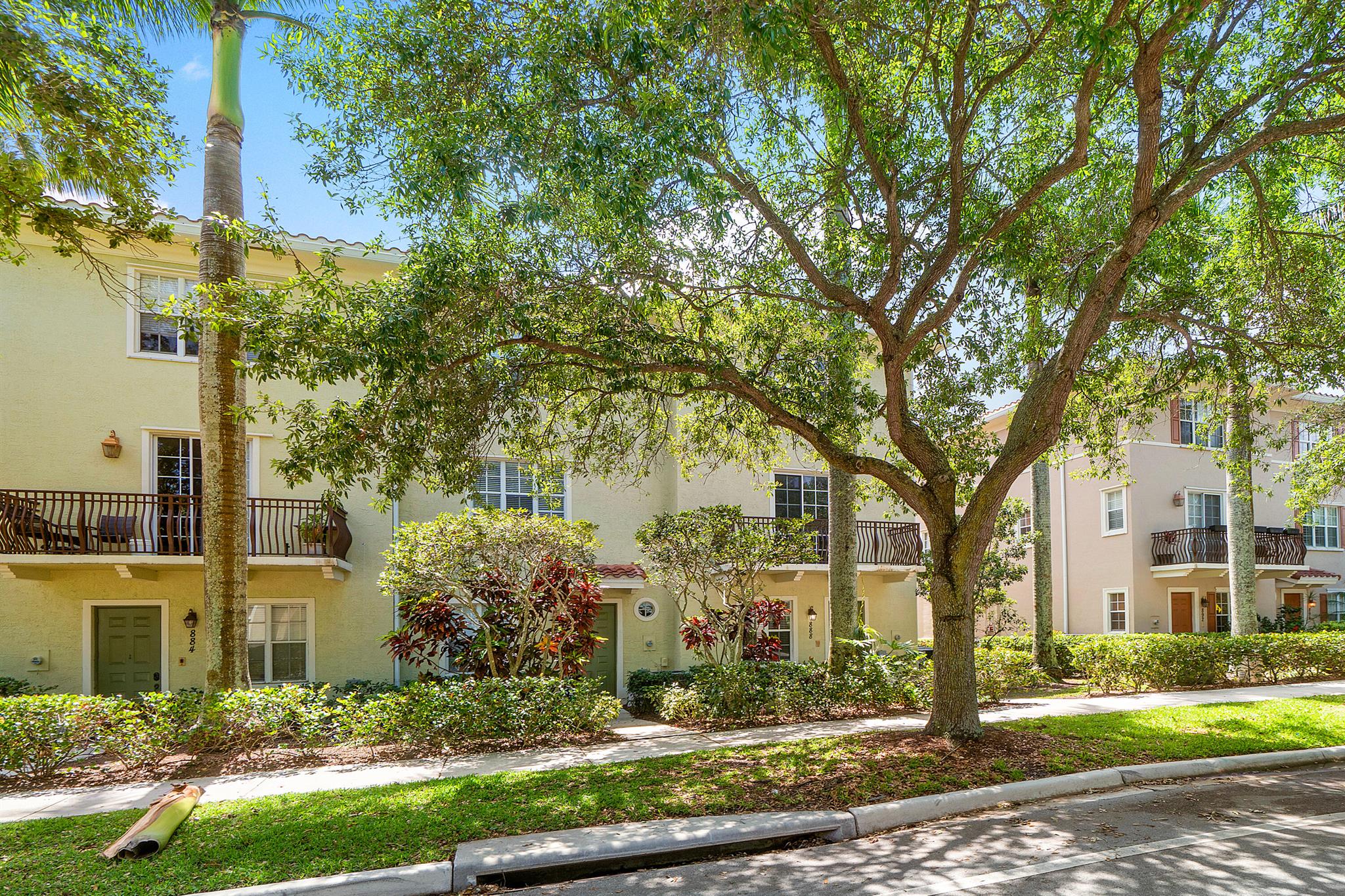 888 University Blvd Jupiter, FL 33458