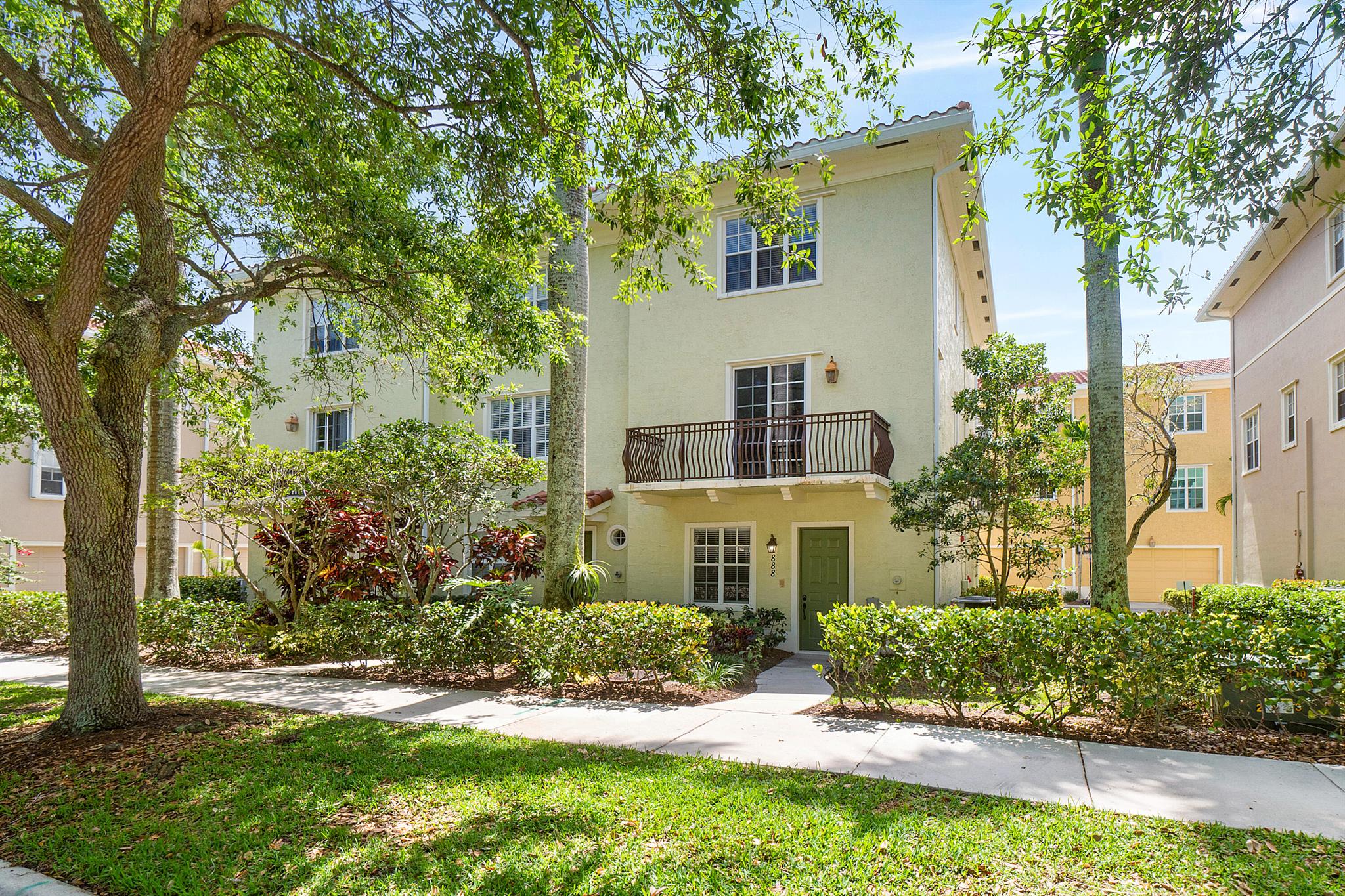 888 University Blvd Jupiter, FL 33458