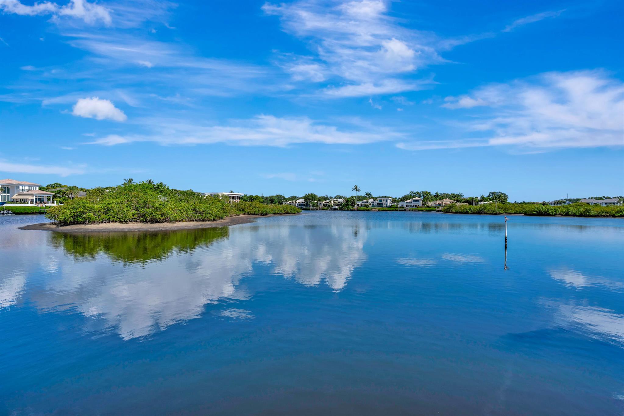 102 Victory Dr Jupiter, FL 33477