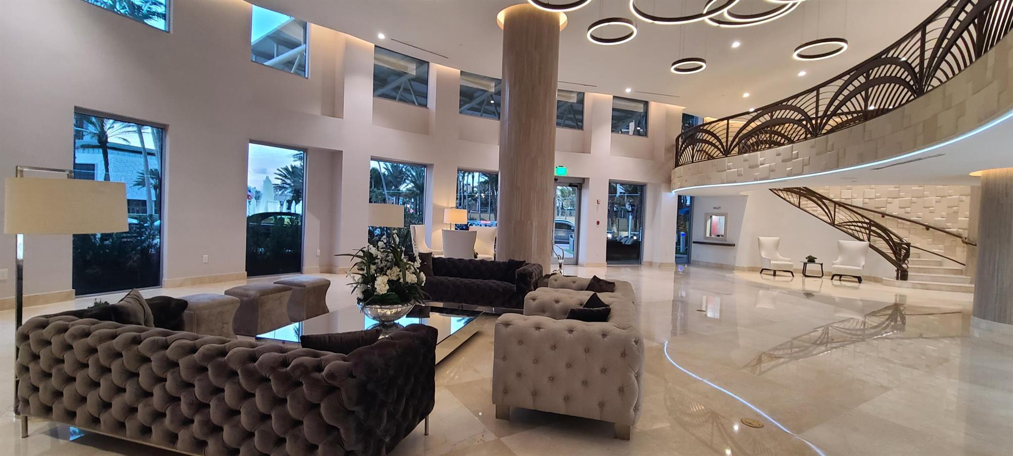 image THE PINNACLE CONDO1