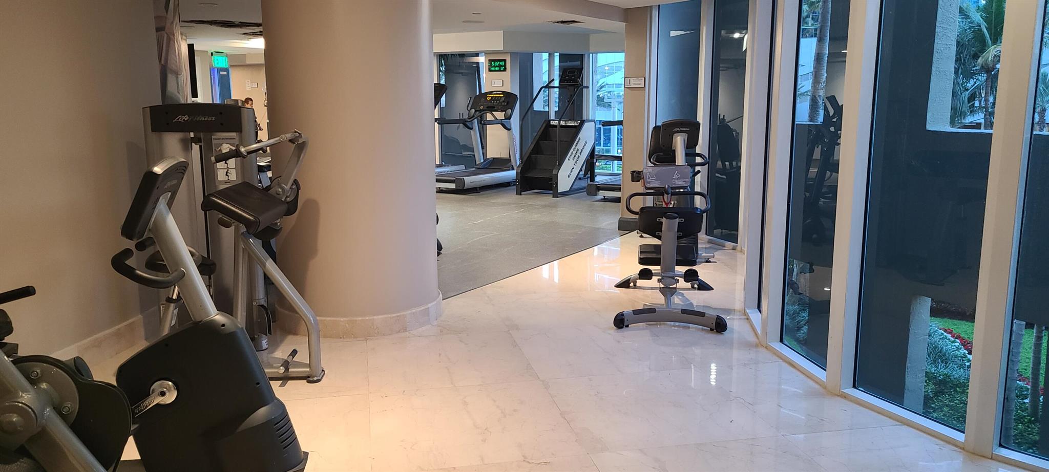 image THE PINNACLE CONDO34