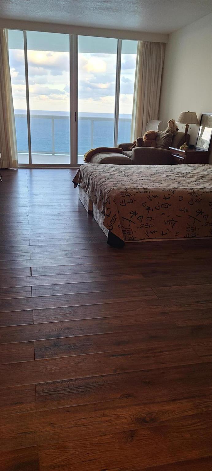 image THE PINNACLE CONDO38