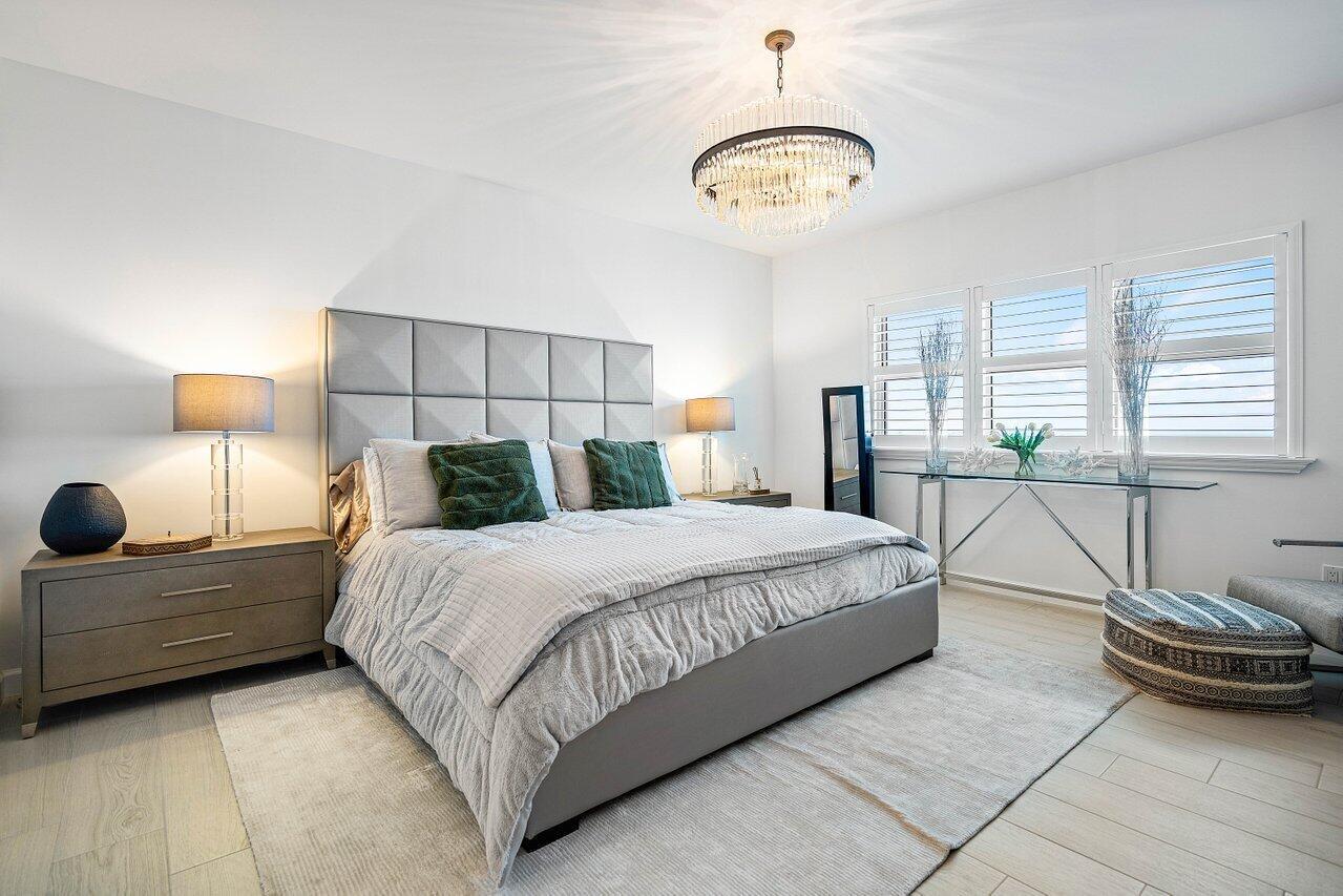 2650 Lake Shr Dr #2103 Riviera Beach, FL 33404