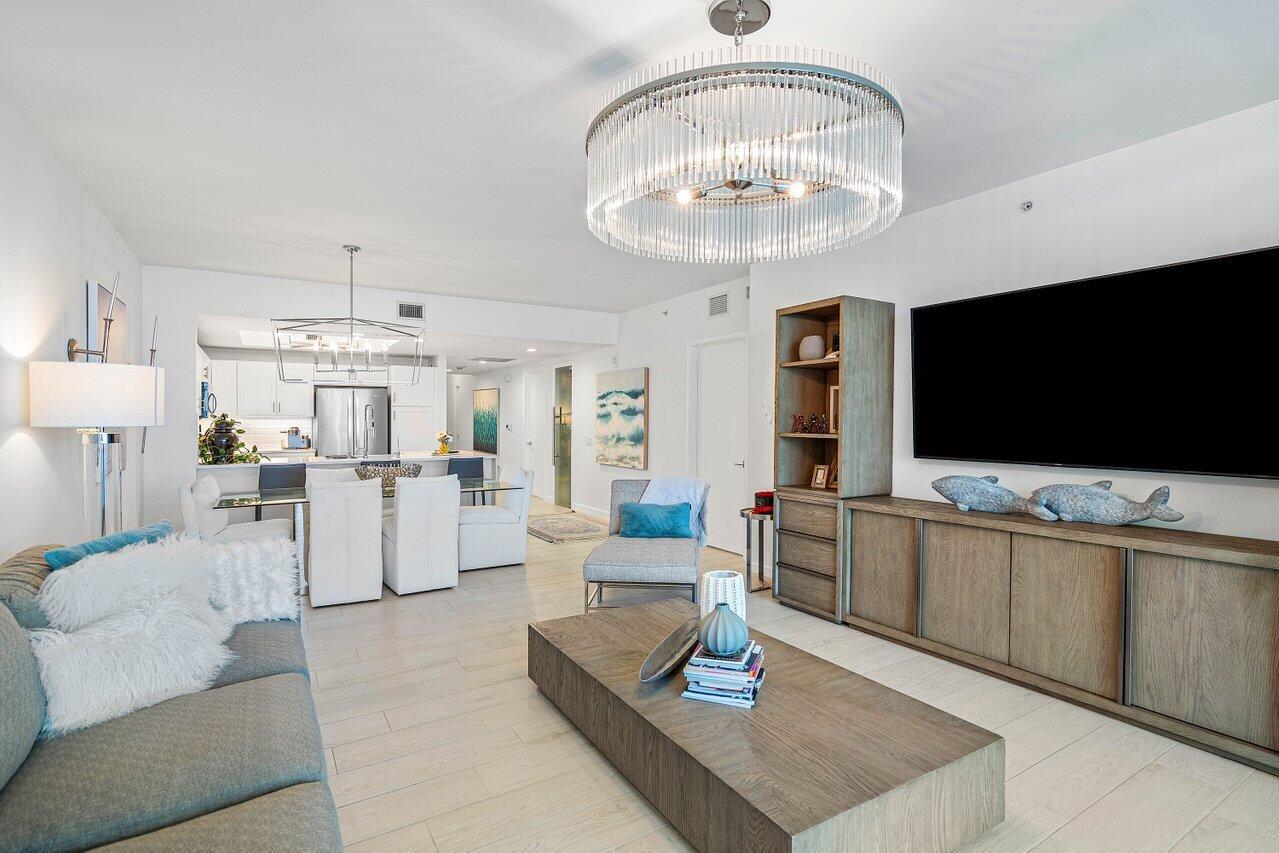 2650 Lake Shr Dr #2103 Riviera Beach, FL 33404