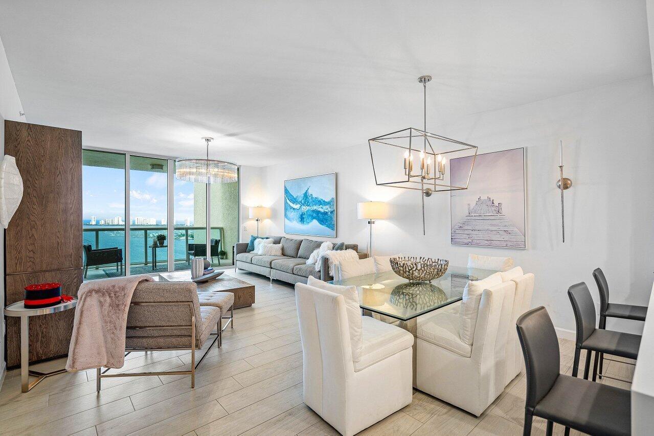 2650 Lake Shr Dr #2103 Riviera Beach, FL 33404