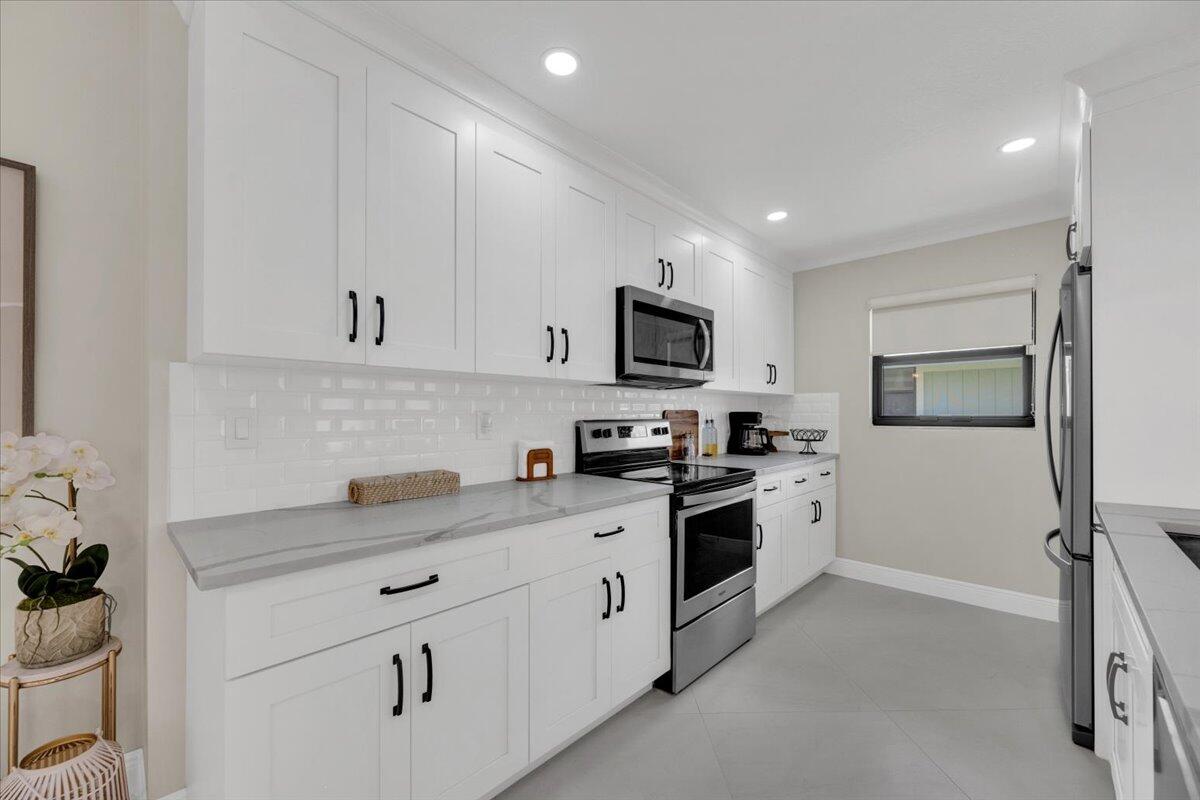 1127 E Seminole Ave #15c Jupiter, FL 33477