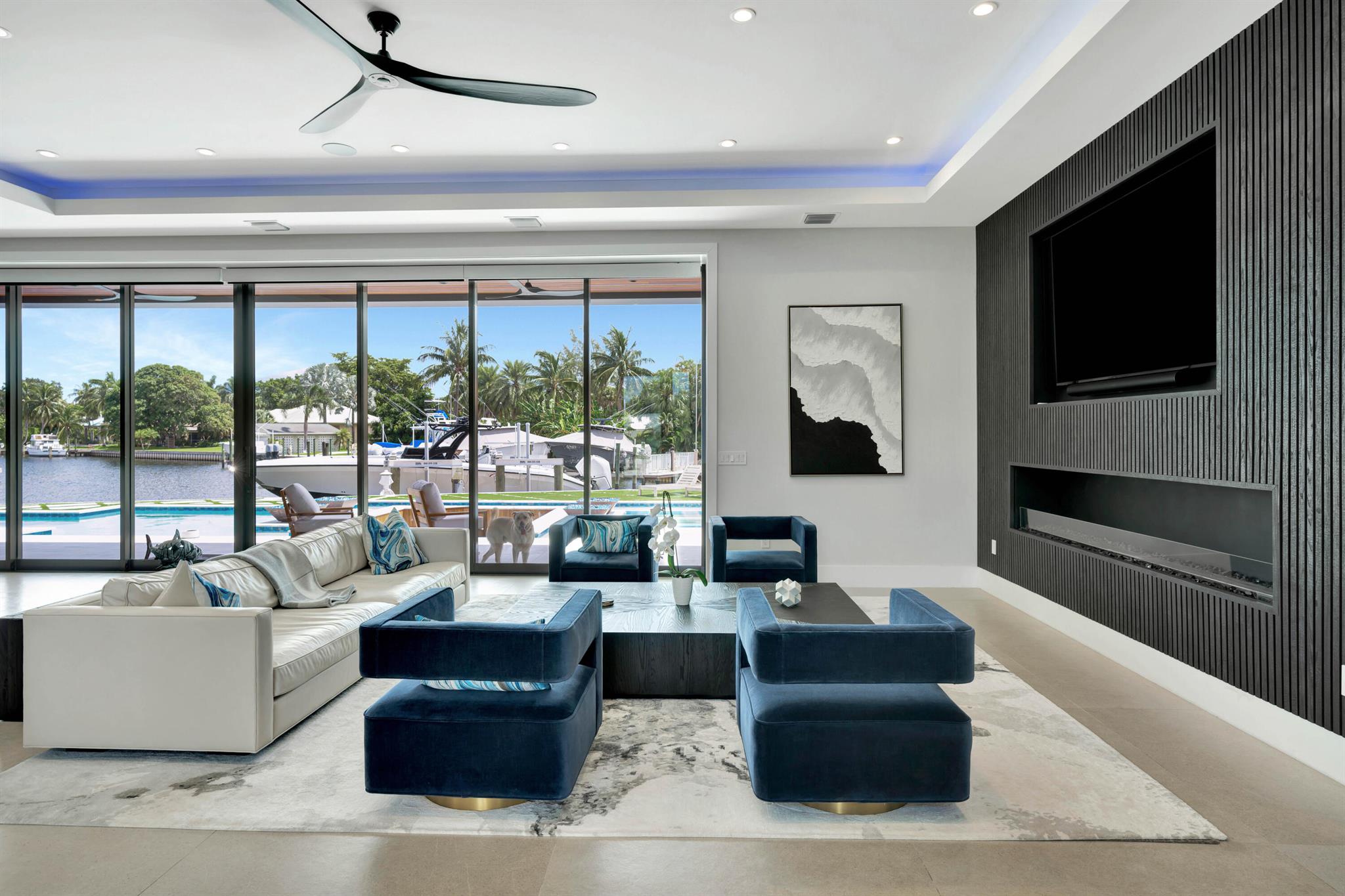 2143 Carib Cir Palm Beach Gardens, FL 33410 2143 Carib Cir Palm Beach Gardens, FL 33410