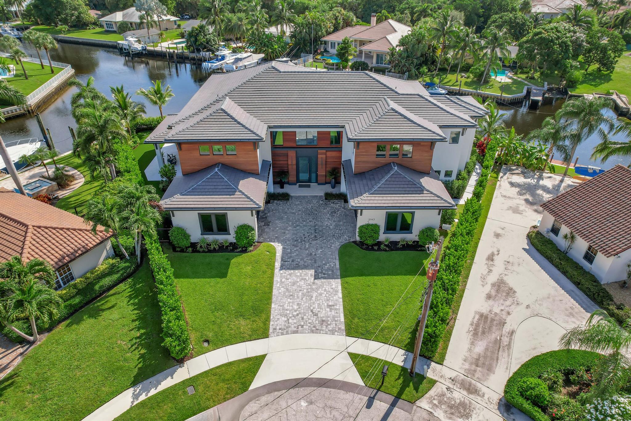 2143 Carib Cir Palm Beach Gardens, FL 33410 2143 Carib Cir Palm Beach Gardens, FL 33410