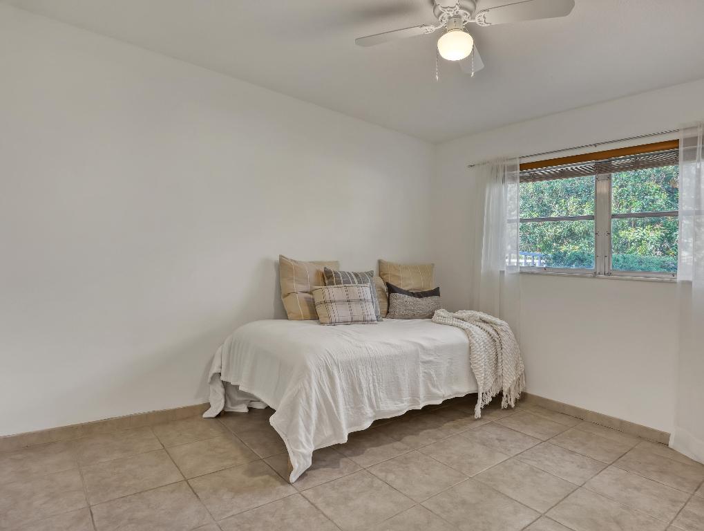 18081 SE Country Clb Dr #10-91 Tequesta, FL 33469
