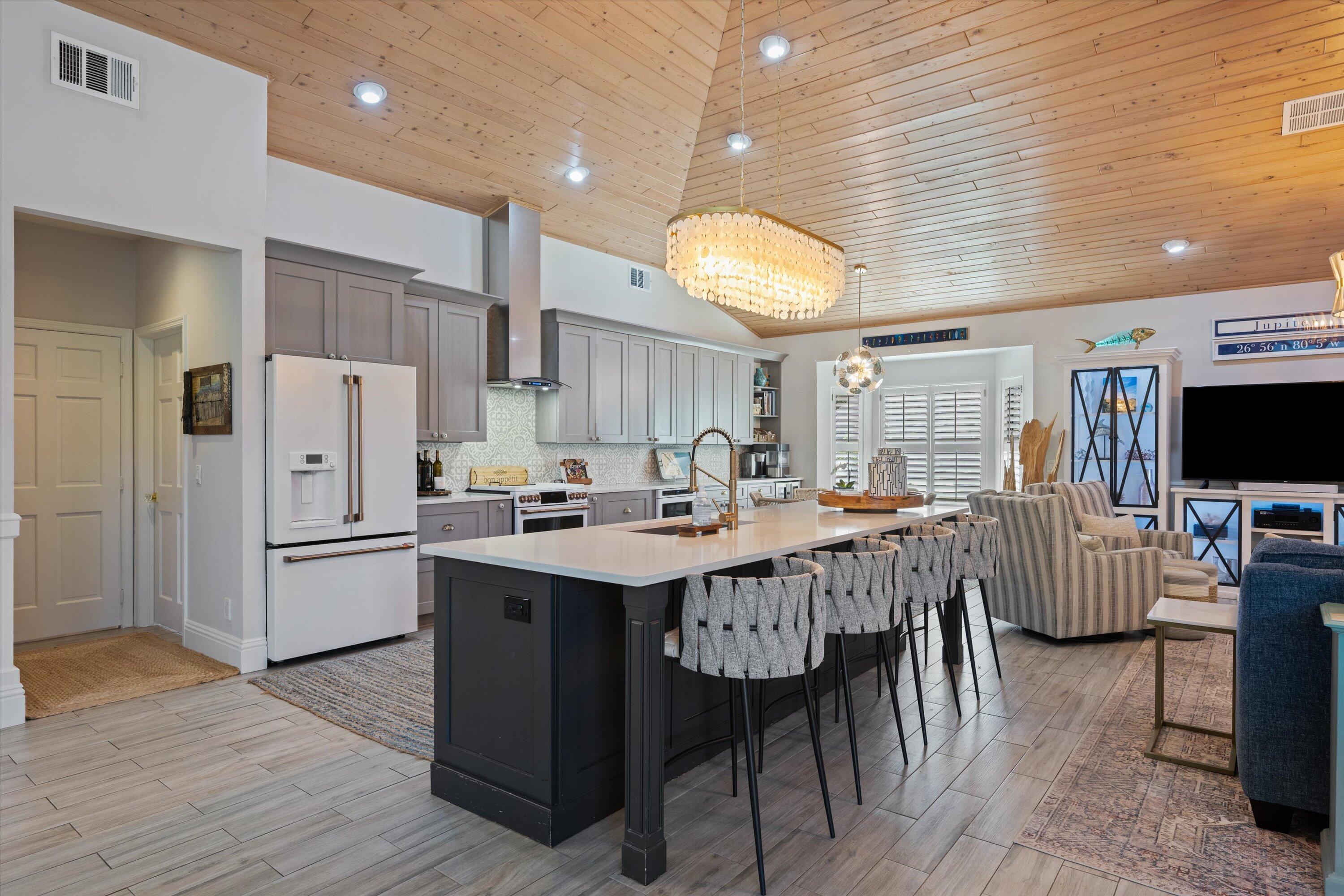 18092 SE Laurel Leaf Jupiter, FL 33469