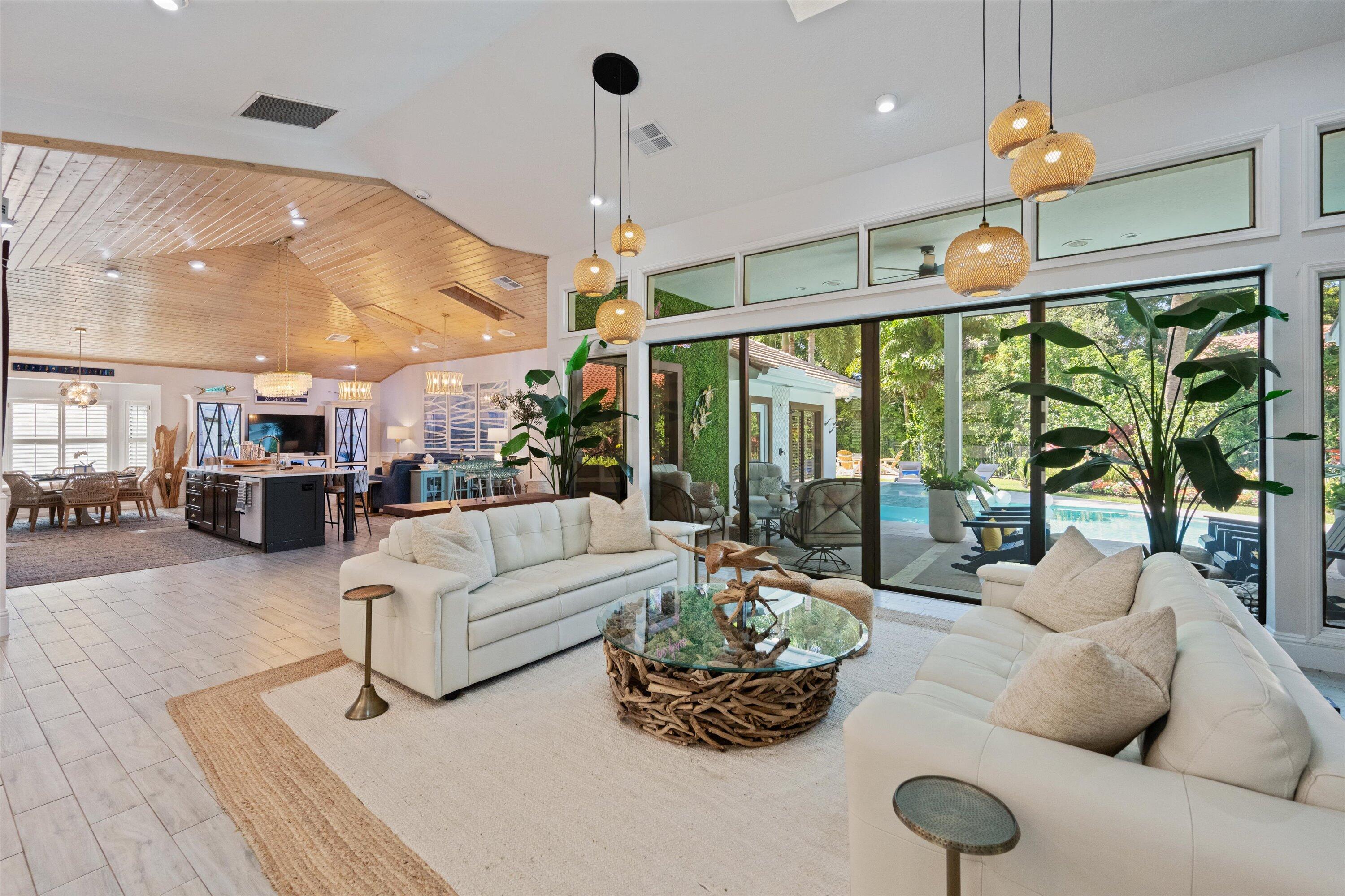 18092 SE Laurel Leaf Jupiter, FL 33469