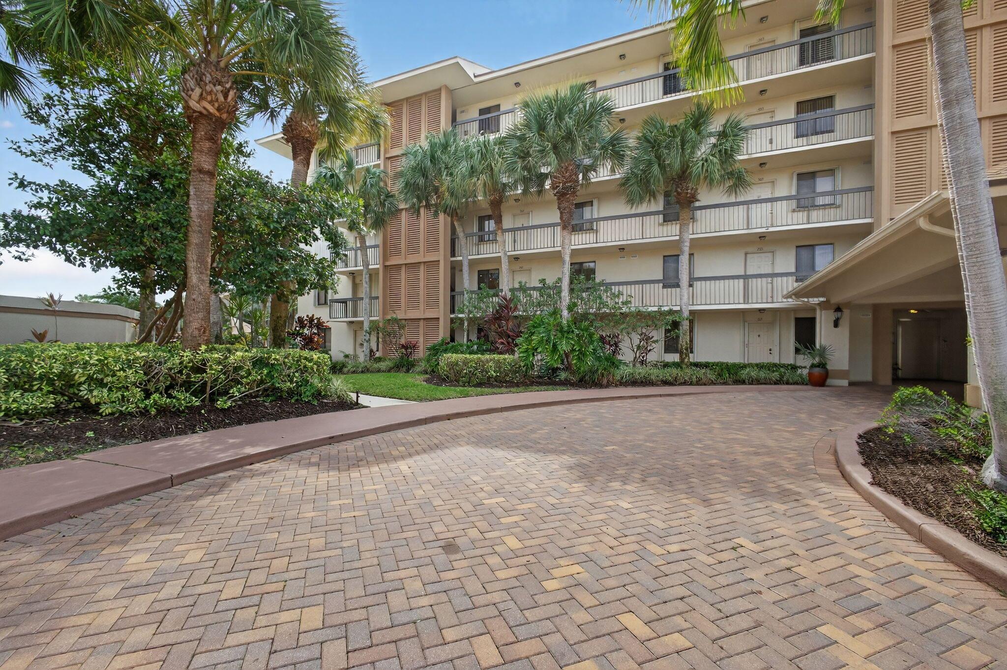 2201 Marina Isle Way #202 Jupiter, FL 33477