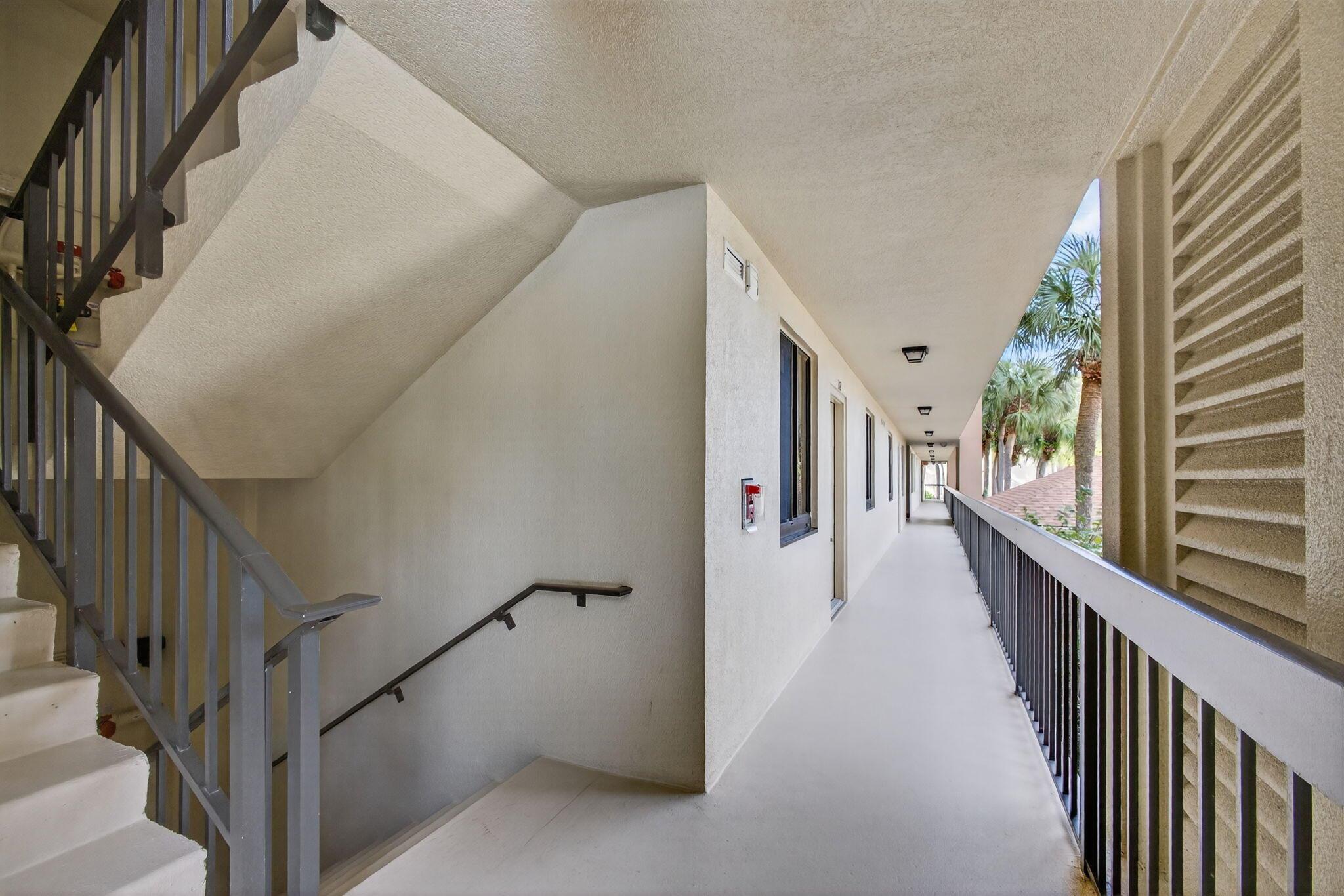 2201 Marina Isle Way #202 Jupiter, FL 33477