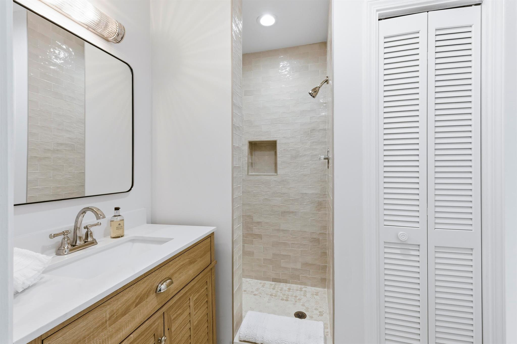 3208 N Flagler Dr West Palm Beach, FL 33407