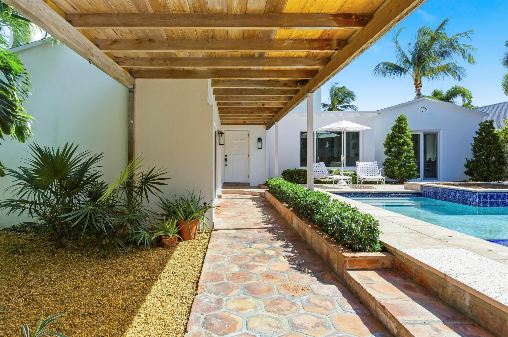 3208 N Flagler Dr West Palm Beach, FL 33407