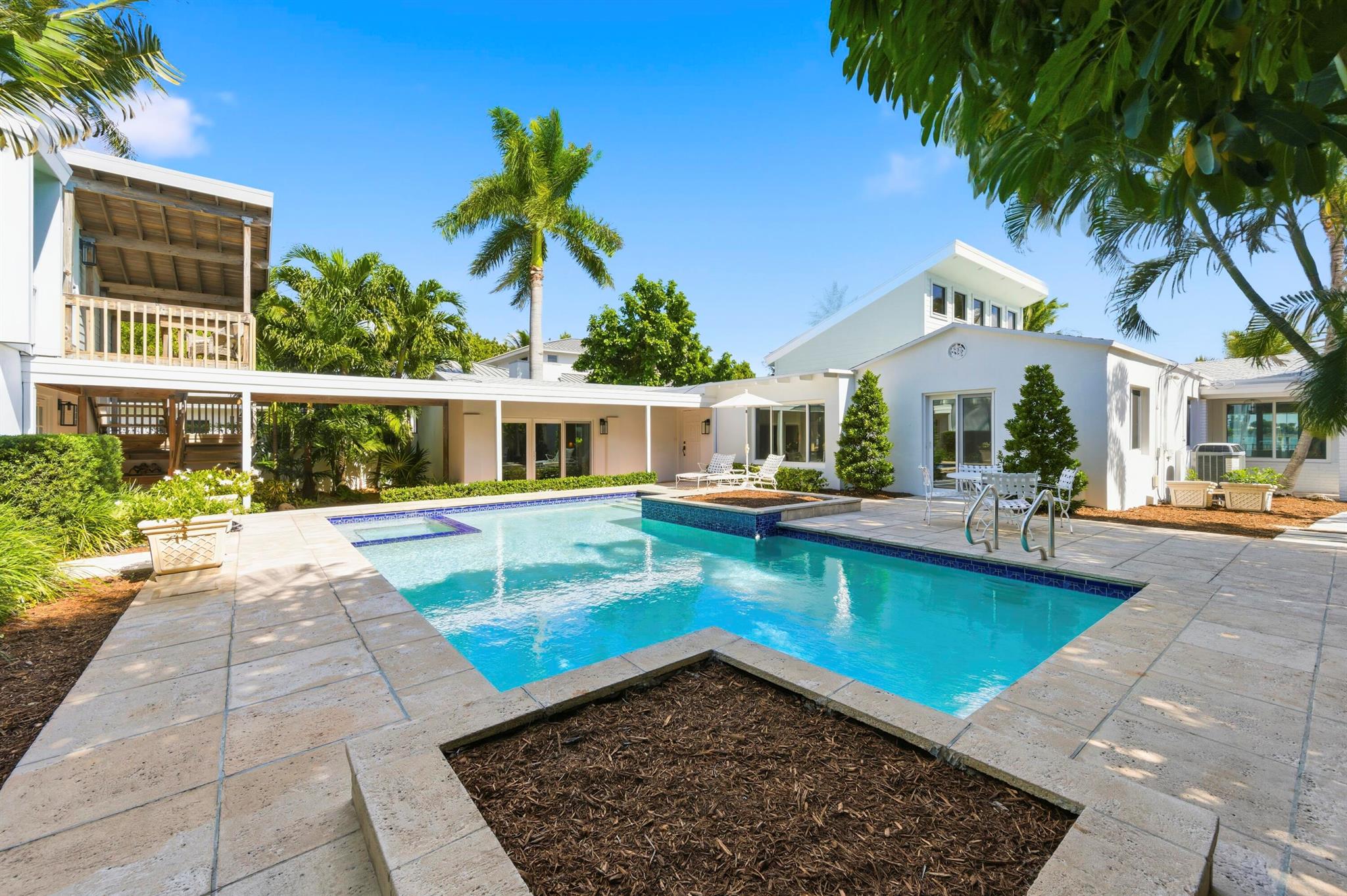 3208 N Flagler Dr West Palm Beach, FL 33407