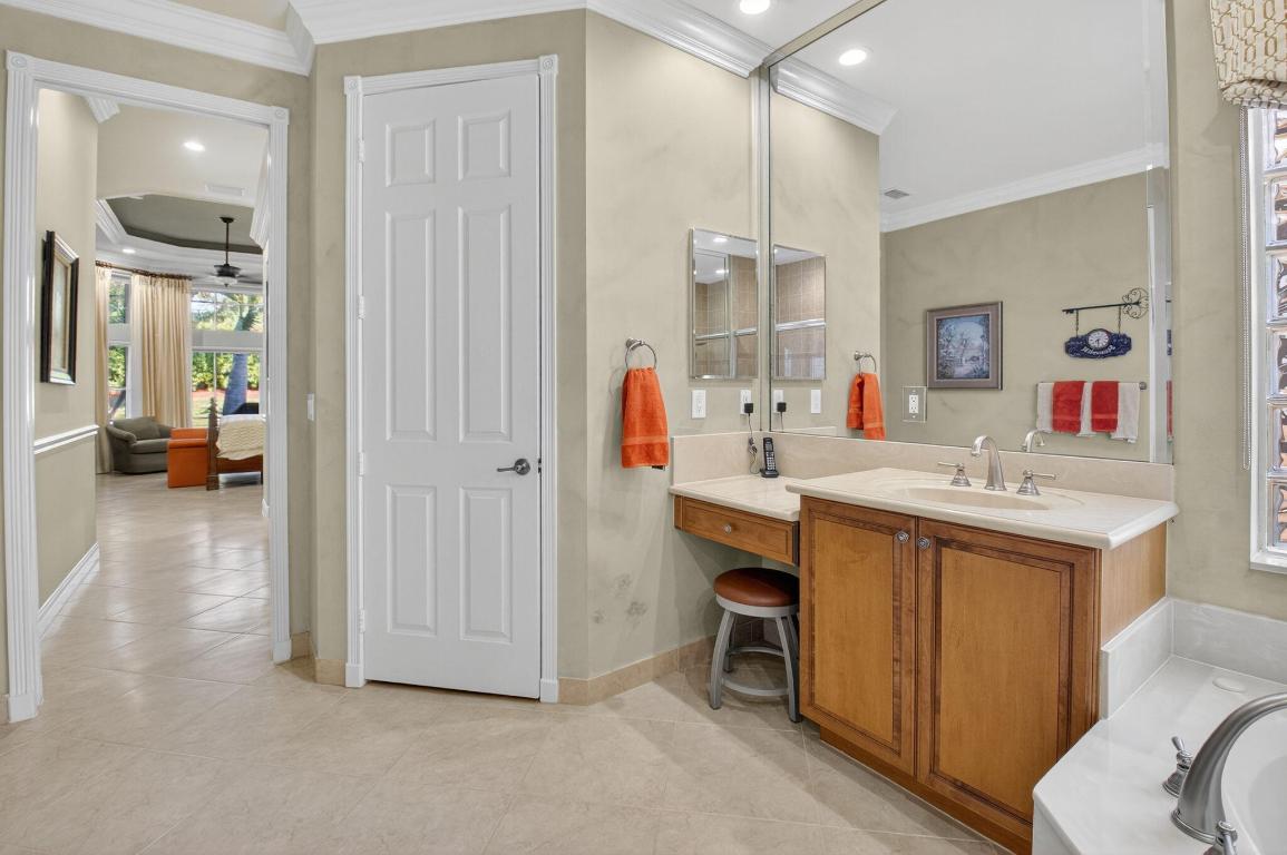 7419 Maple Rdg Boynton Beach, FL 33437