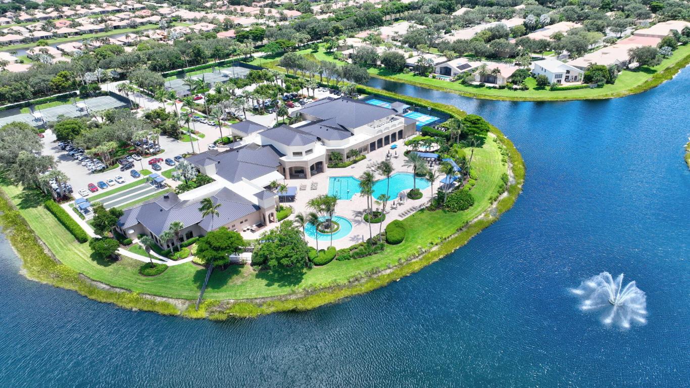 7419 Maple Rdg Boynton Beach, FL 33437