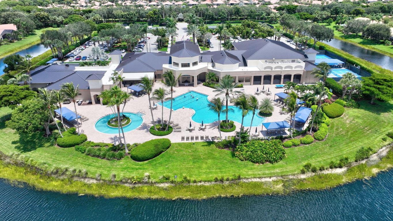 7419 Maple Rdg Boynton Beach, FL 33437