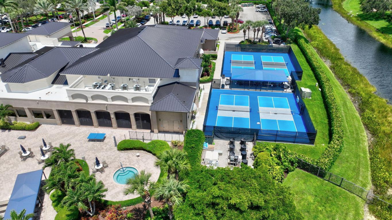 7419 Maple Rdg Boynton Beach, FL 33437