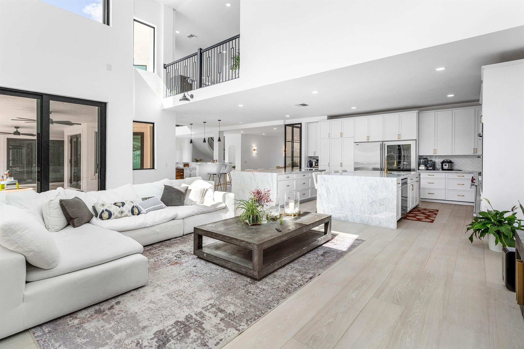 17600 E Fieldbrook Cir Boca Raton, FL 33496