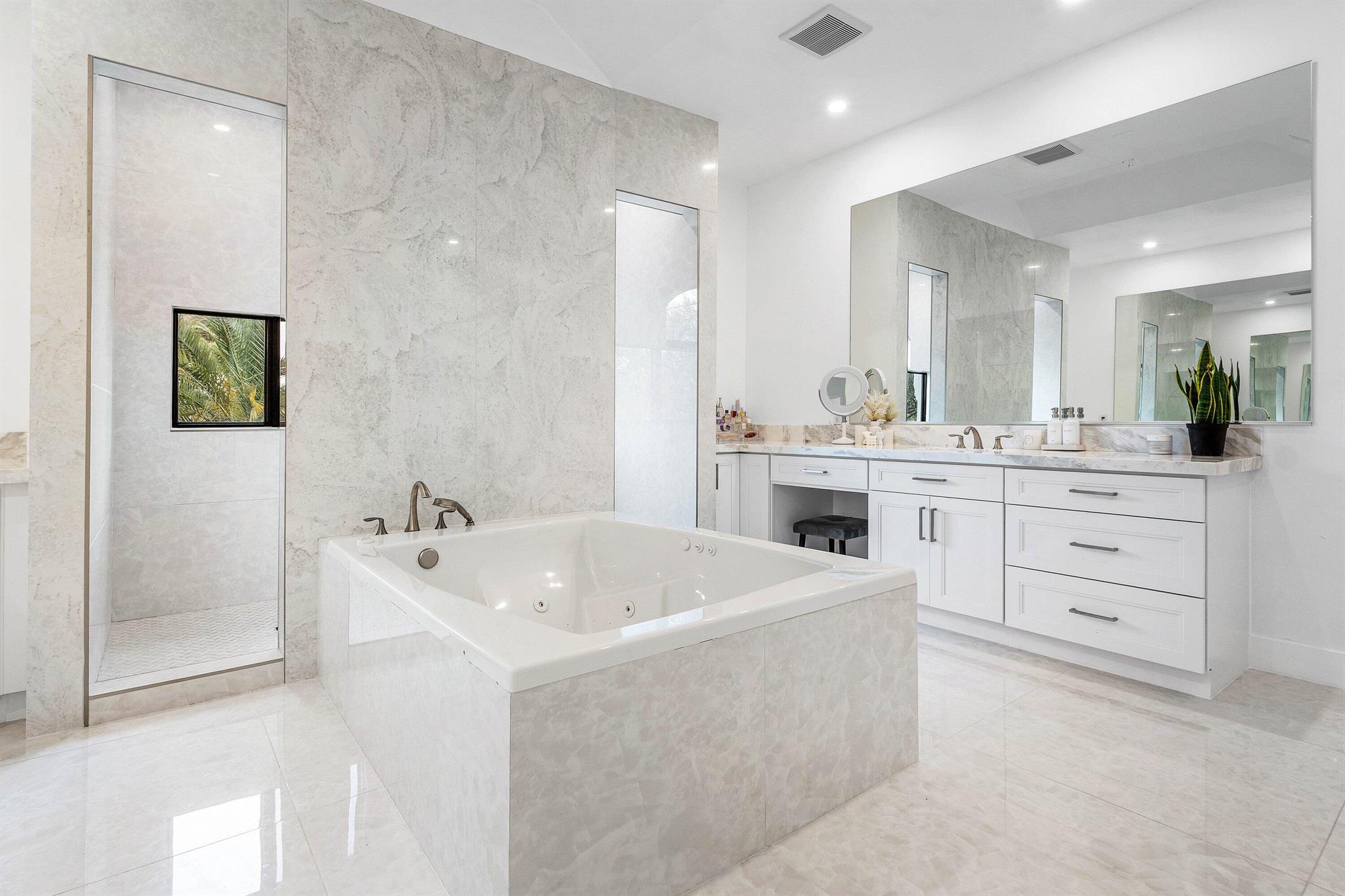 17600 E Fieldbrook Cir Boca Raton, FL 33496