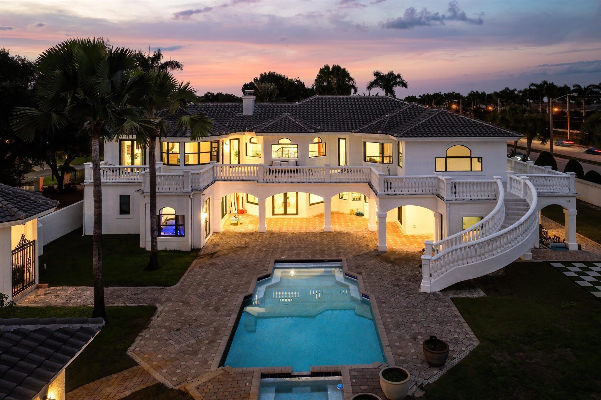 17600 E Fieldbrook Cir Boca Raton, FL 33496