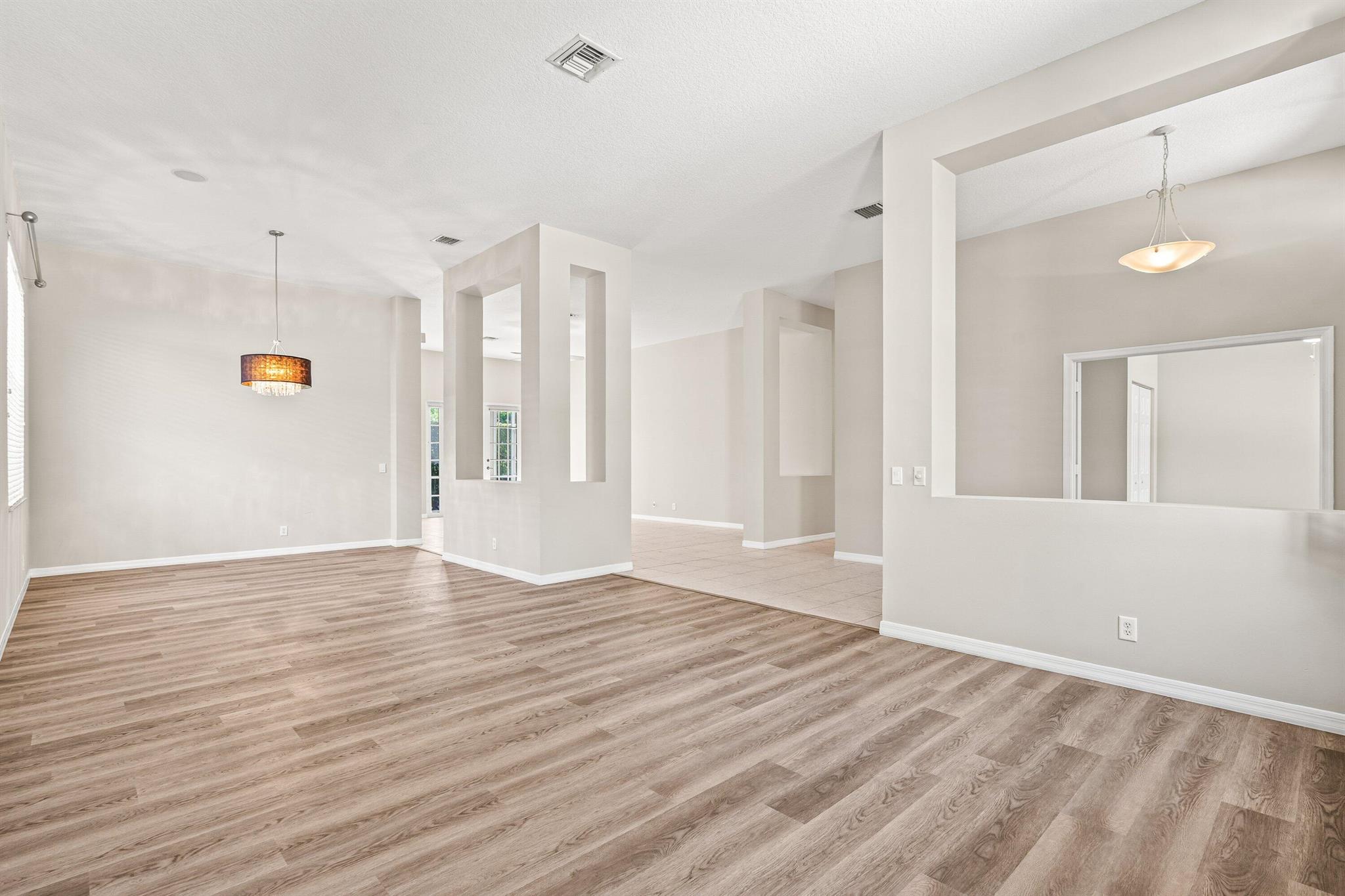 1366 Crossbill Ct Weston, FL 33327