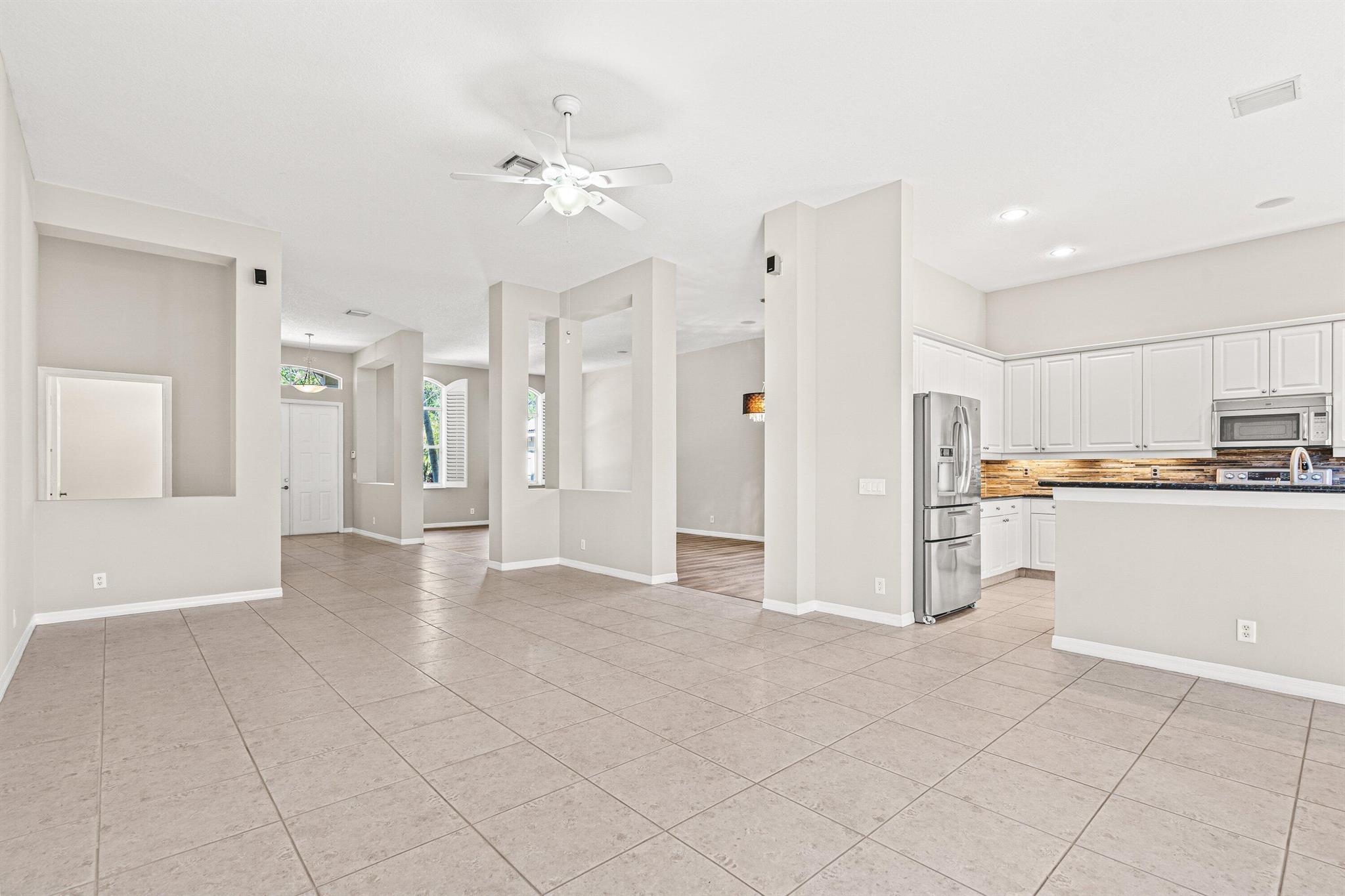 1366 Crossbill Ct Weston, FL 33327