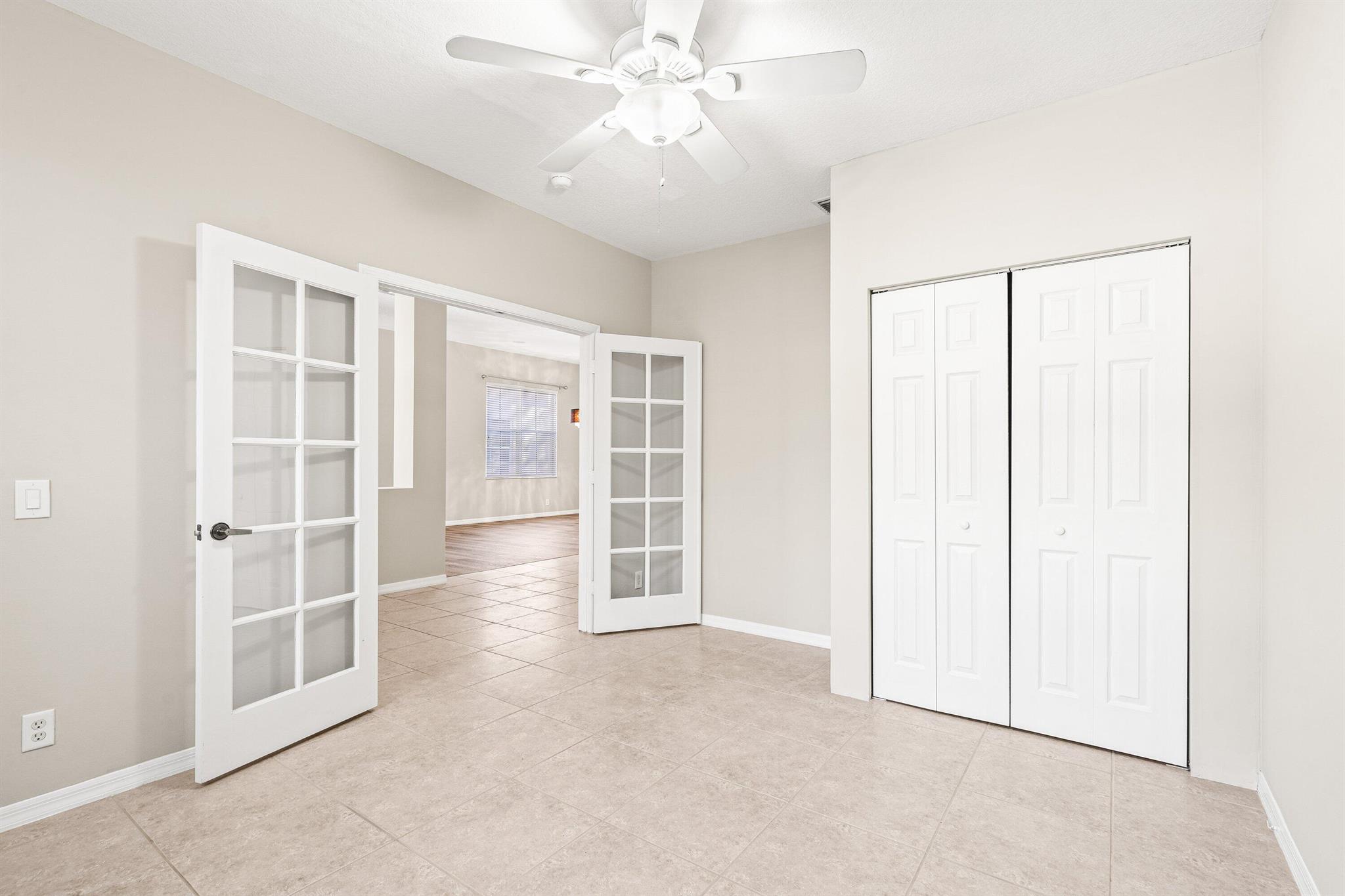 1366 Crossbill Ct Weston, FL 33327