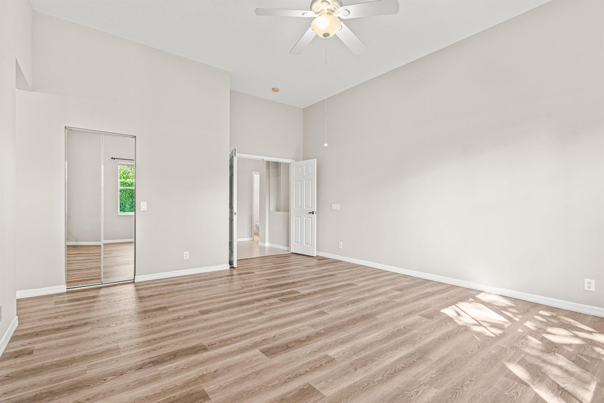 1366 Crossbill Ct Weston, FL 33327